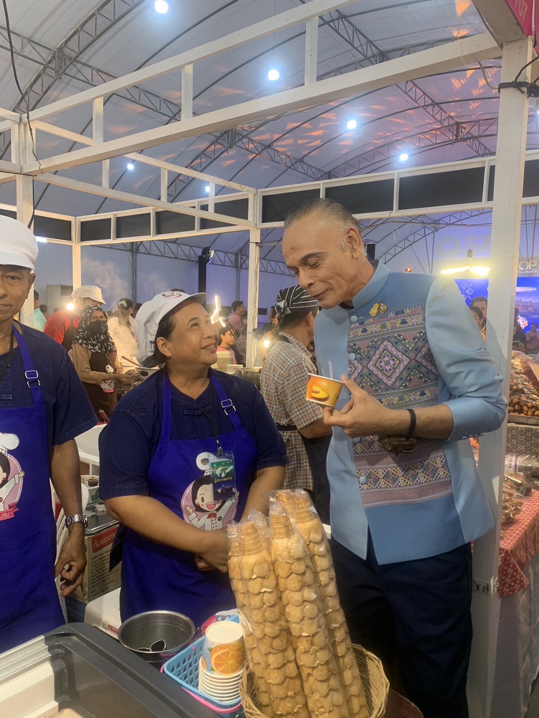 …พิธีเปิด OTOP TO THE WORLD “ผลิตภัณฑ์จากภูมิปัญญา สู่สากล” ณ สนามช้างอินเตอร์เนชั่นแนล เซอร์กิต จังหวัดบุรีรัมย์