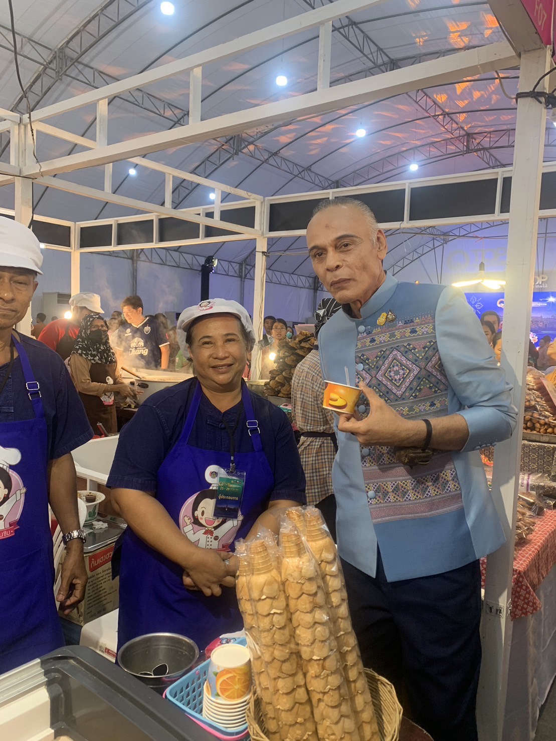 …พิธีเปิด OTOP TO THE WORLD “ผลิตภัณฑ์จากภูมิปัญญา สู่สากล” ณ สนามช้างอินเตอร์เนชั่นแนล เซอร์กิต จังหวัดบุรีรัมย์