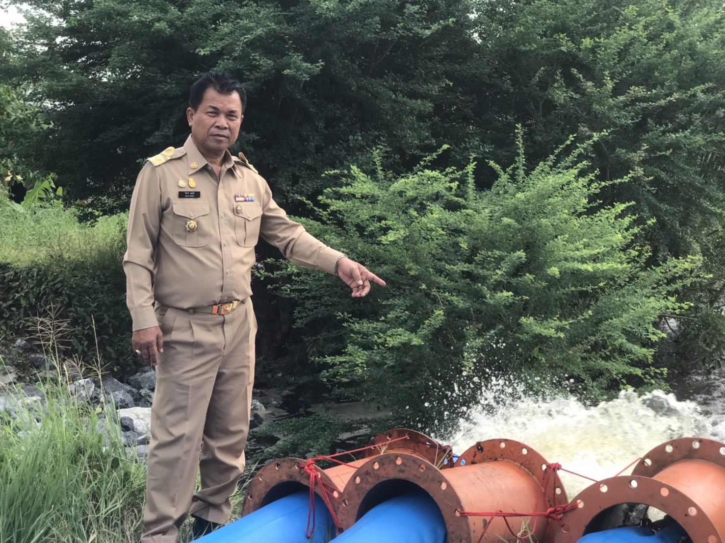 พช.ร่วมลงพื้นที่ติดตามสถานการณ์น้ำเพื่อเตรียมความพร้อมในการช่วยเหลือ ในบริเวณพื้นที่น้ำท่วมอำเภอเมืองนครนายก และอำเภอองครักษ์