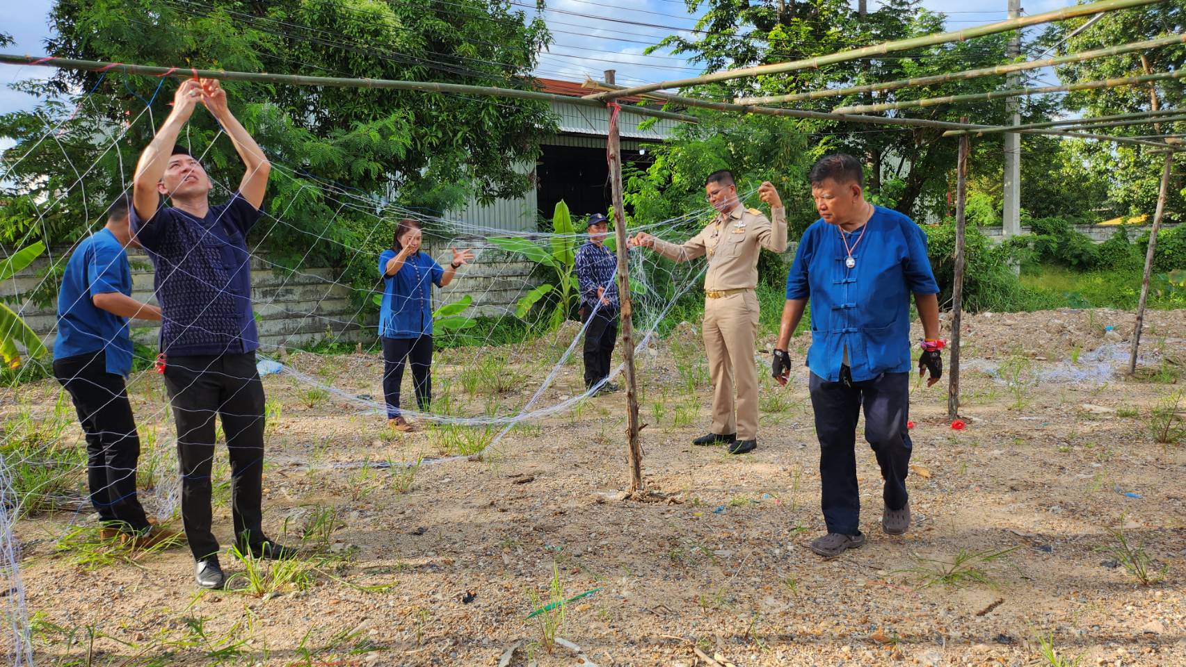 …พช.นครนายก ร่วมกิจกรรมเตรียมแปลง “สตรีปลูกผัก ปลูกรัก กับ พช.”