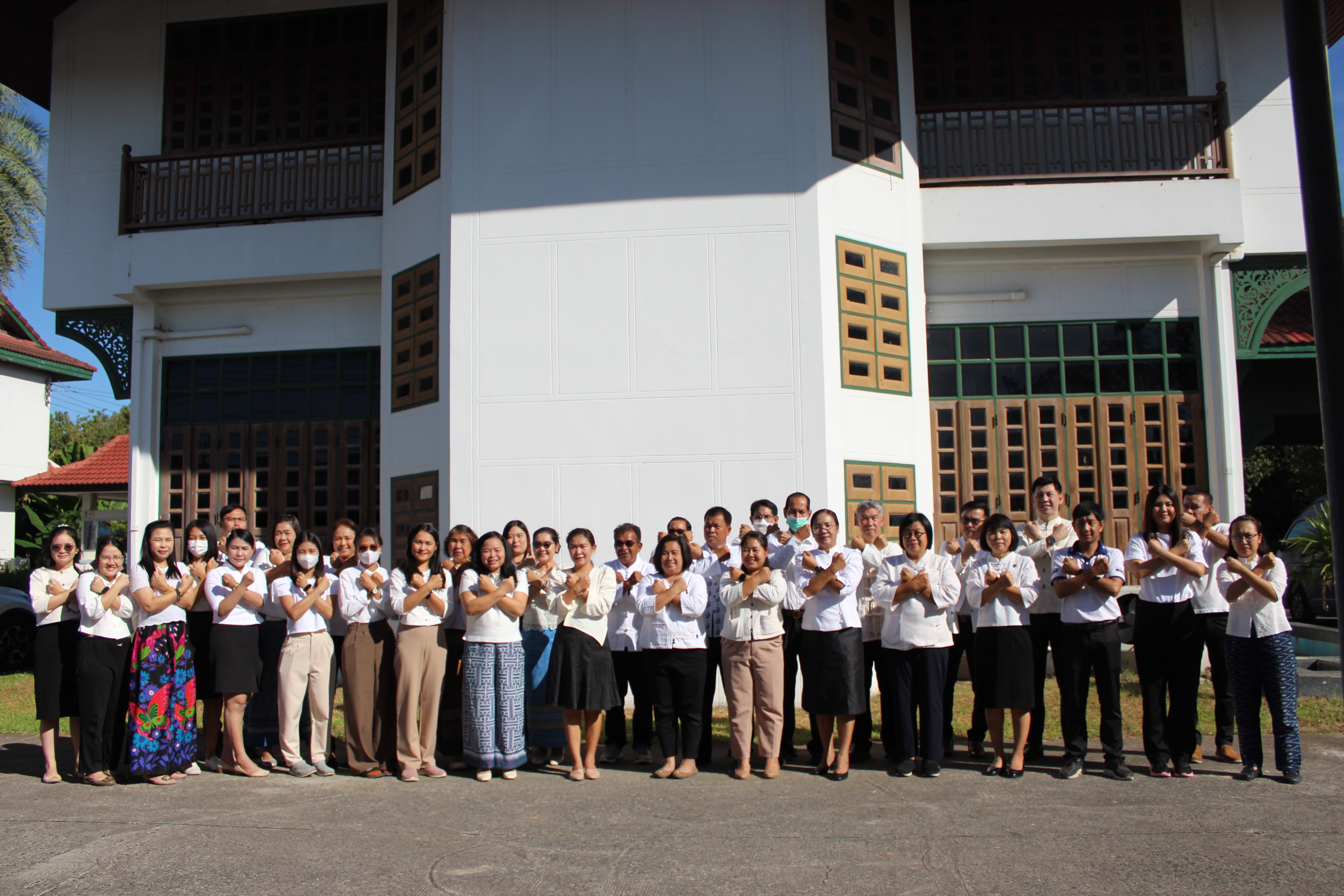 …พช.นครนายก ร่วมประกาศเจตนารมณ์ “สุจริต โปร่งใส พัฒนาชุมชนใสสะอาด 2567” และ “งดรับ งดให้” ของขวัญ ของกำนัลทุกชนิดจากการปฏิบัติหน้าที่ (No Gift Policy) ของข้าราชการและเจ้าหน้าที่ในสังกัดสำนักงานพัฒนาชุมชนจังหวัดนครนายก