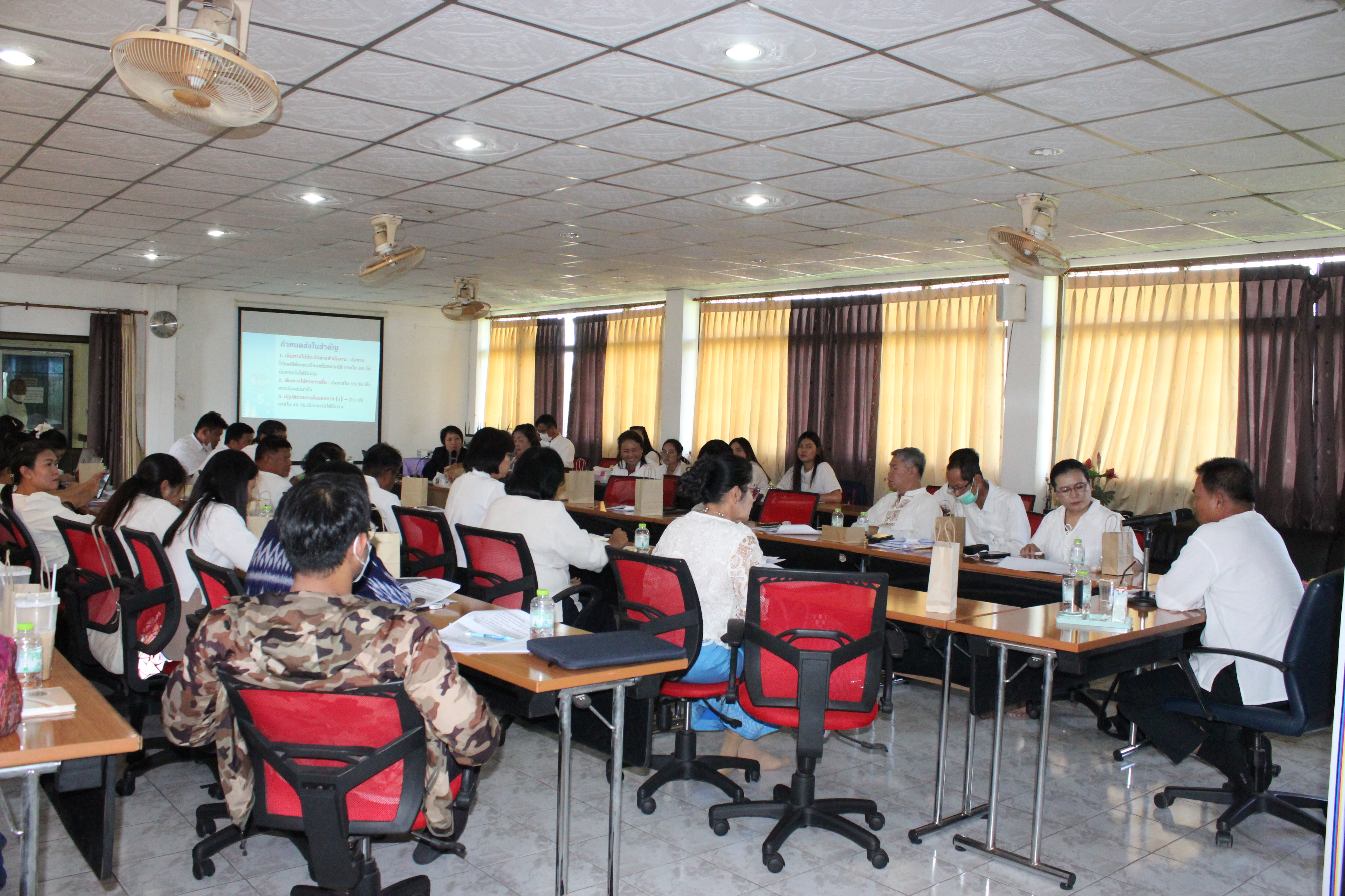 …พช.นครนายก ร่วมโครงการฝึกอบรมเพิ่มประสิทธิภาพแก่บุคลากรในสังกัดสำนักงานพัฒนาชุมชนจังหวัดนครนายก ด้านการเงินและพัสดุ