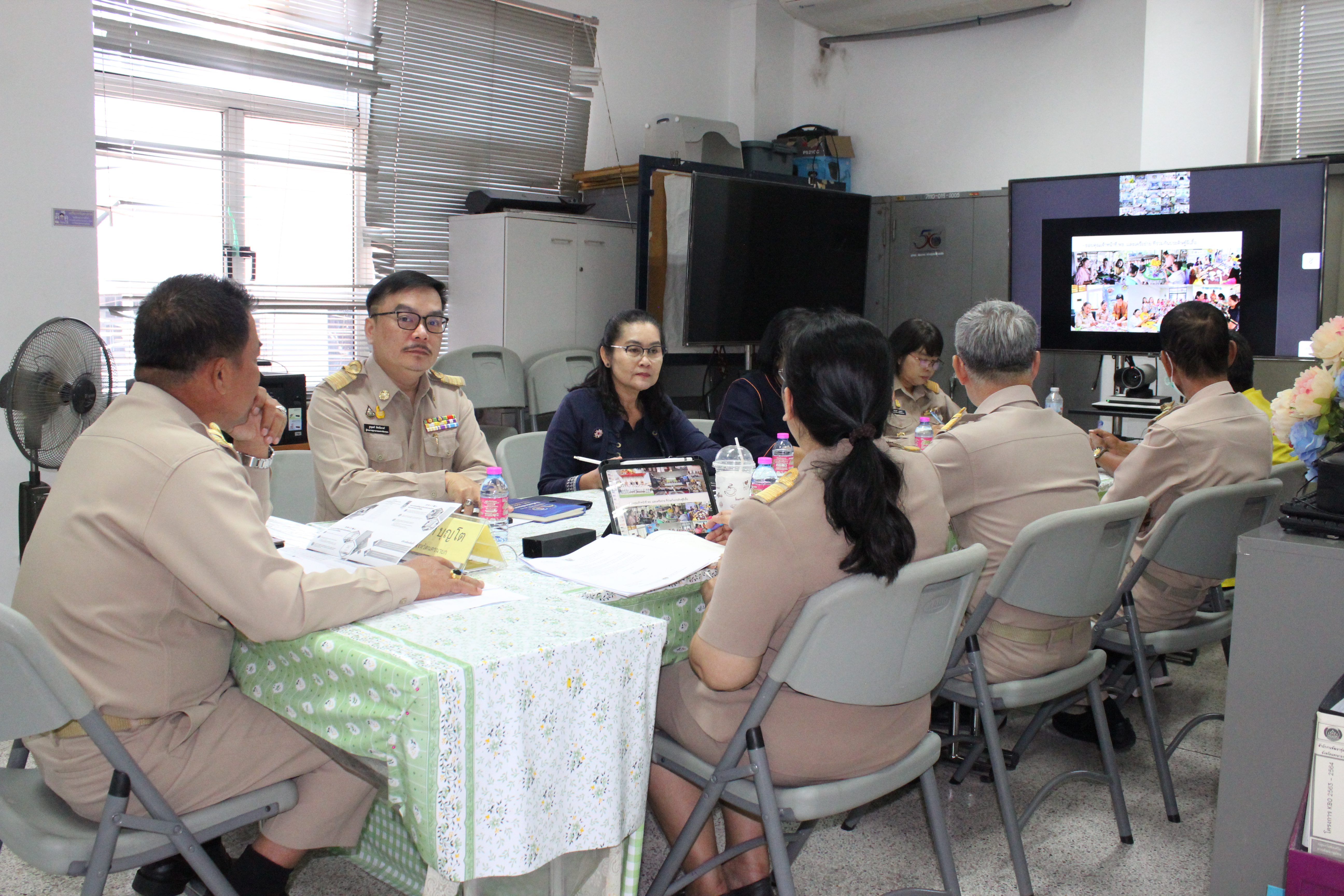 …พช.นครนายก นำทีม สพจ./สพอ. เข้าร่วมรับฟังการประชุมกรมการพัฒนาชุมชน ครั้งที่ 10/2566