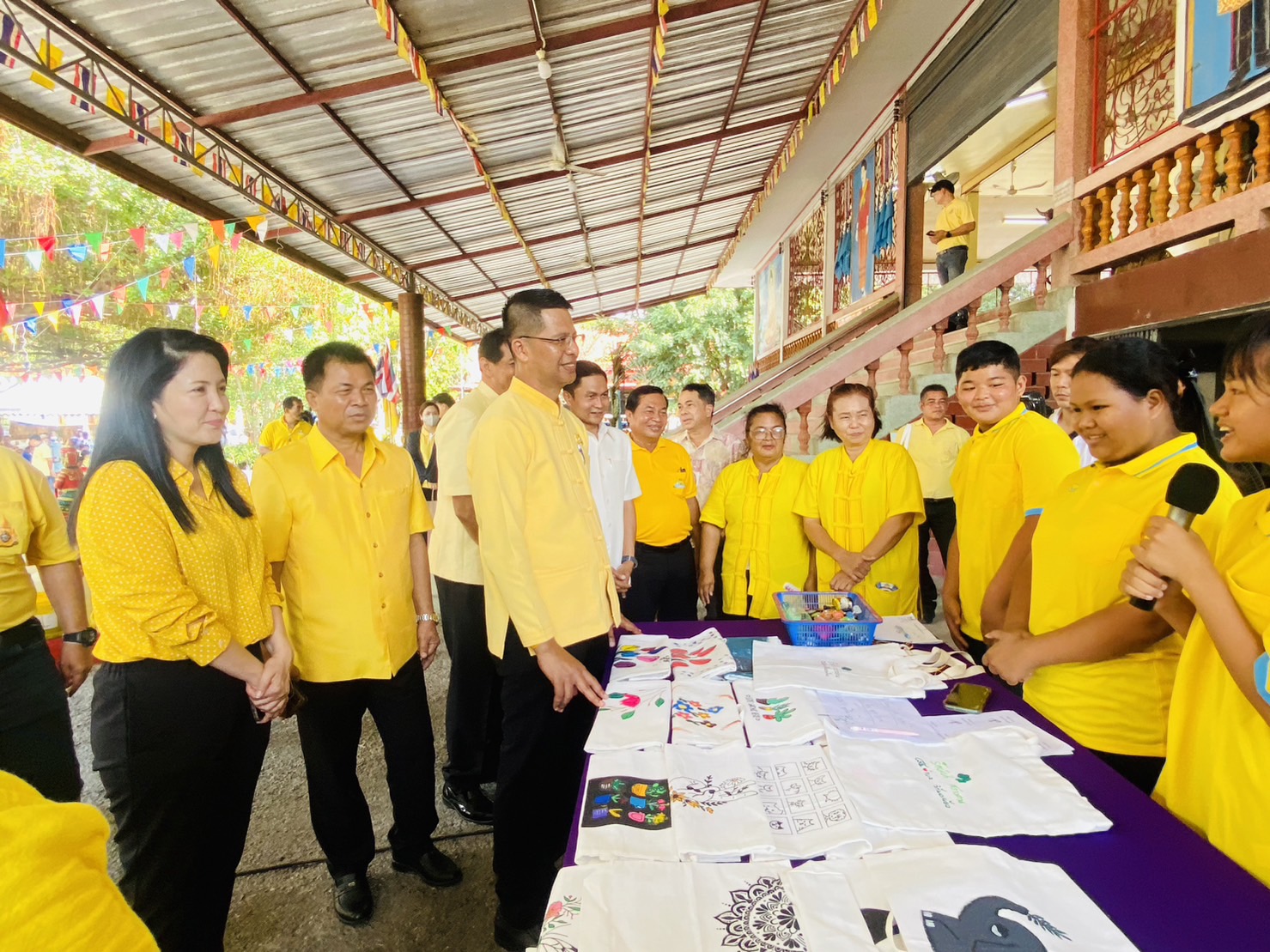 …พช.นครนายก ร่วมพิธีเปิดงานมหกรรมเครือข่ายชุมชนวิถีพอเพียง ภาคกลาง