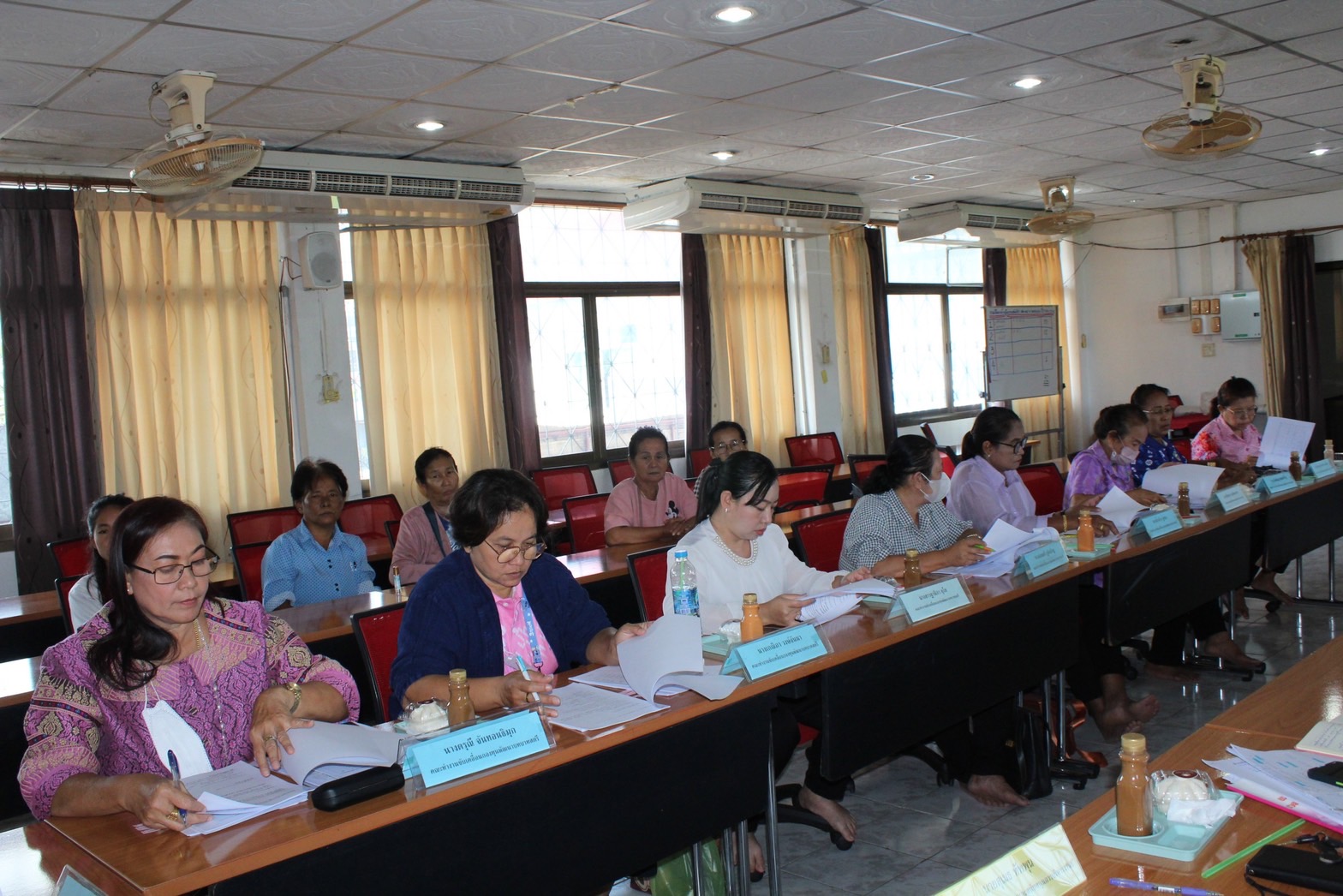 พช.นครนายก ประชุมคณะทำงานขับเคลื่อนกองทุนพัฒนาบทบาทสตรีจังหวัดนครนายก ครั้งที่ 1/2567