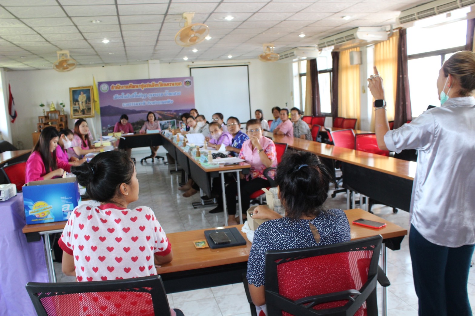 พช.นครนายก ประชุมคณะทำงานขับเคลื่อนกองทุนพัฒนาบทบาทสตรีจังหวัดนครนายก ครั้งที่ 1/2567