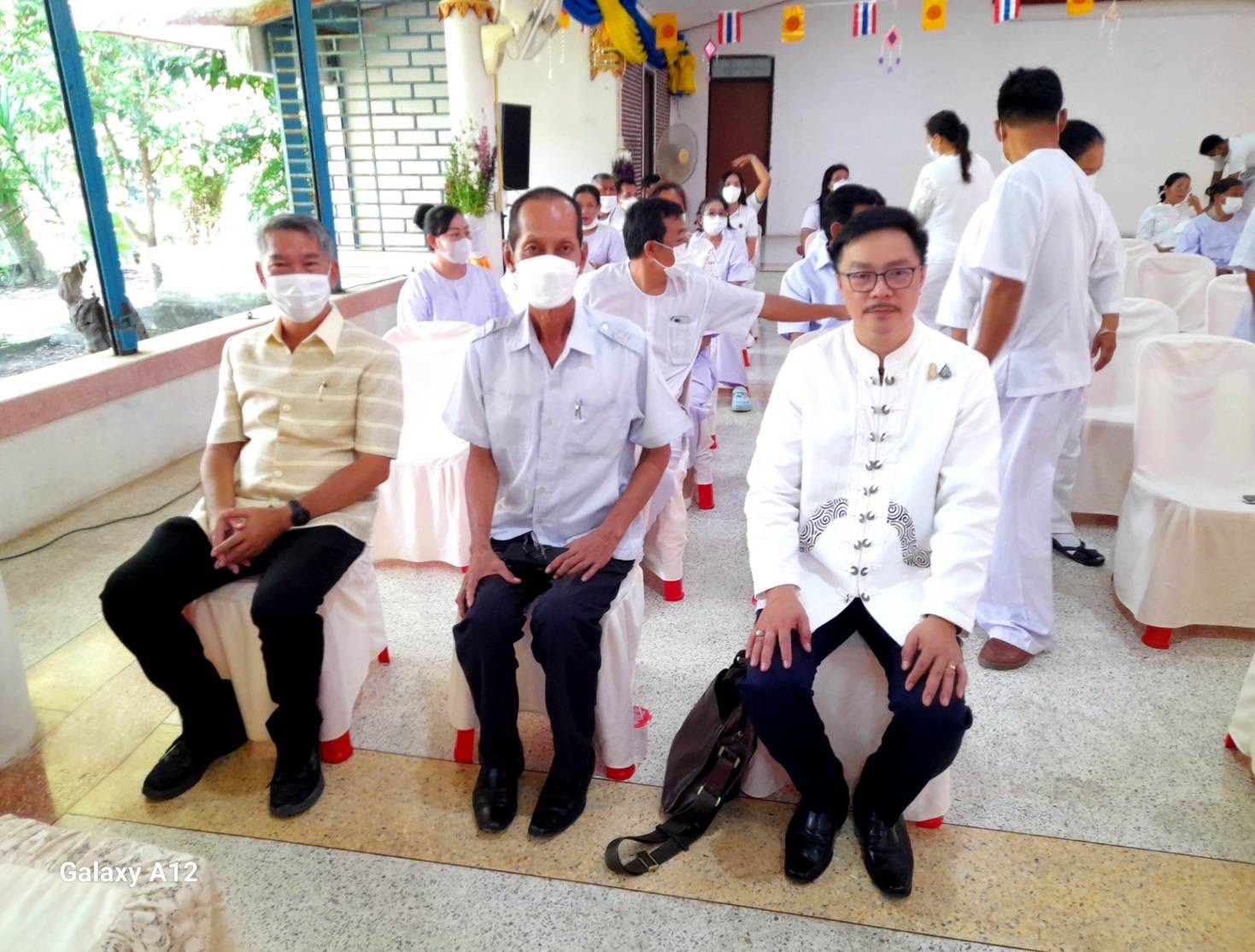 …พช.นครนายก ร่วมพิธีเจริญพระพุทธมนต์เฉลิมพระเกียรติ พระบาทสมเด็จพระเจ้าอยู่หัว สมเด็จพระนางเจ้าสิริกิติ์ พระบรมราชินีนาถ พระบรมราชชนนีพันปีหลวง สมเด็จพระนางเจ้าฯ พระบรมราชินี และสมเด็จพระเจ้าลูกเธอ เจ้าฟ้าพัชรกิติยาภา นเรนทิราเทพยวดี กรมหลวงราชสาริณีสิริพัชร มหาวัชรราชธิดา ประจำปีพุทธศักราช 2566