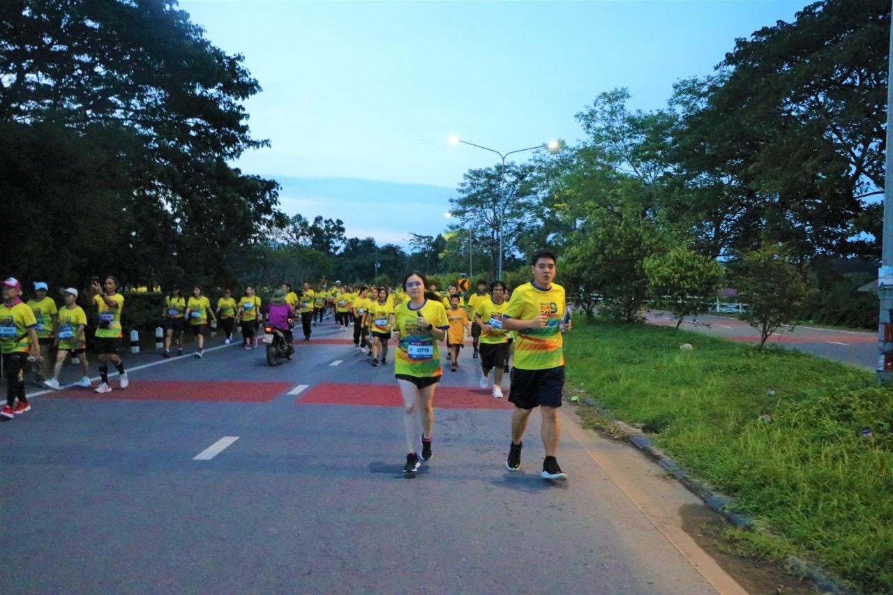 …พช.นครนายก ร่วมกิจกรรมโครงการแสงนำใจไทยทั้งชาติ เดิน วิ่ง ปั่น ป้องกันอัมพาต ครั้งที่ 9 เฉลิมพระเกียรติ