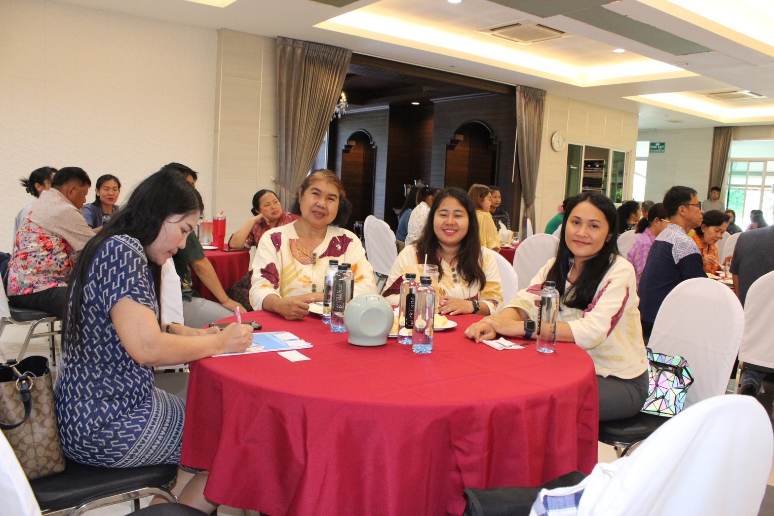 …พช.นครนายก ร่วมแสดงความยินดีกับข้าราชการที่ได้รับการแต่งตั้ง