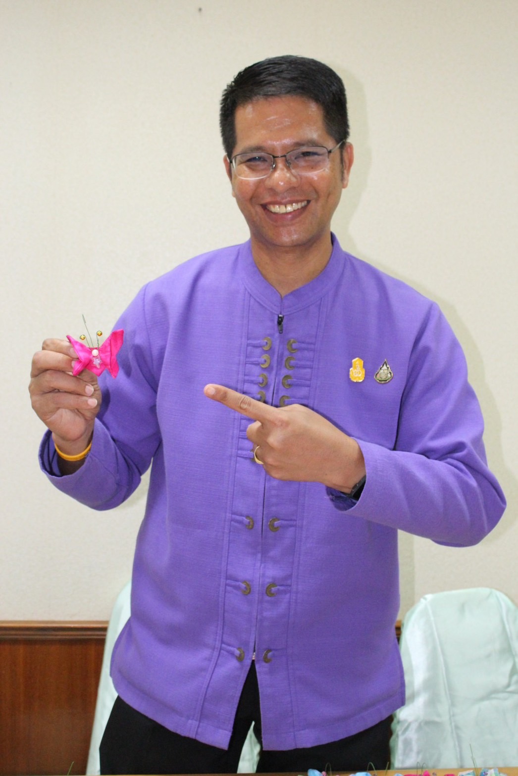 …พ่อเมืองนครนายก พร้อมส่งมอบผีเสื้อ เพื่อใช้สำหรับงานวันกาชาด 100 ปี พุทธศักราช 2566 ร้านกาชาดกระทรวงมหาดไทย