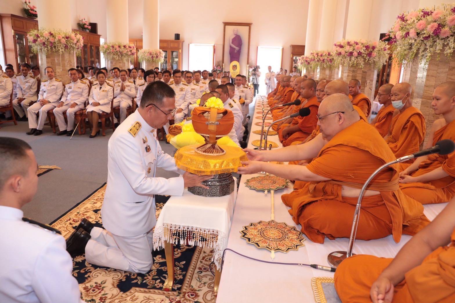 …พช.นครนายก ร่วมพิธีถวายผ้าพระกฐินพระราชทานกรมการพัฒนาชุมชน ประจำปีพุทธศักราช 2566