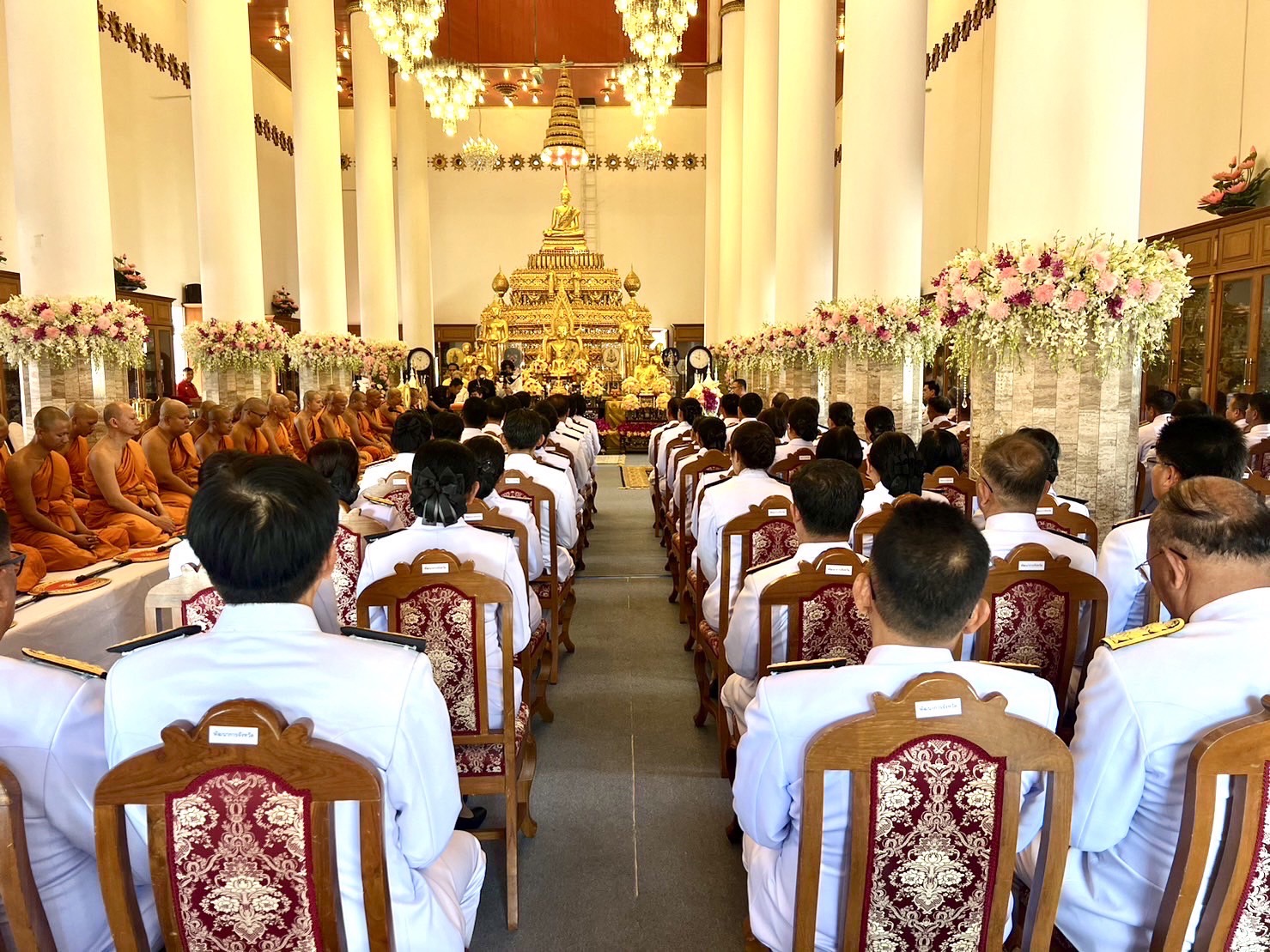 …พช.นครนายก ร่วมพิธีถวายผ้าพระกฐินพระราชทานกรมการพัฒนาชุมชน ประจำปีพุทธศักราช 2566