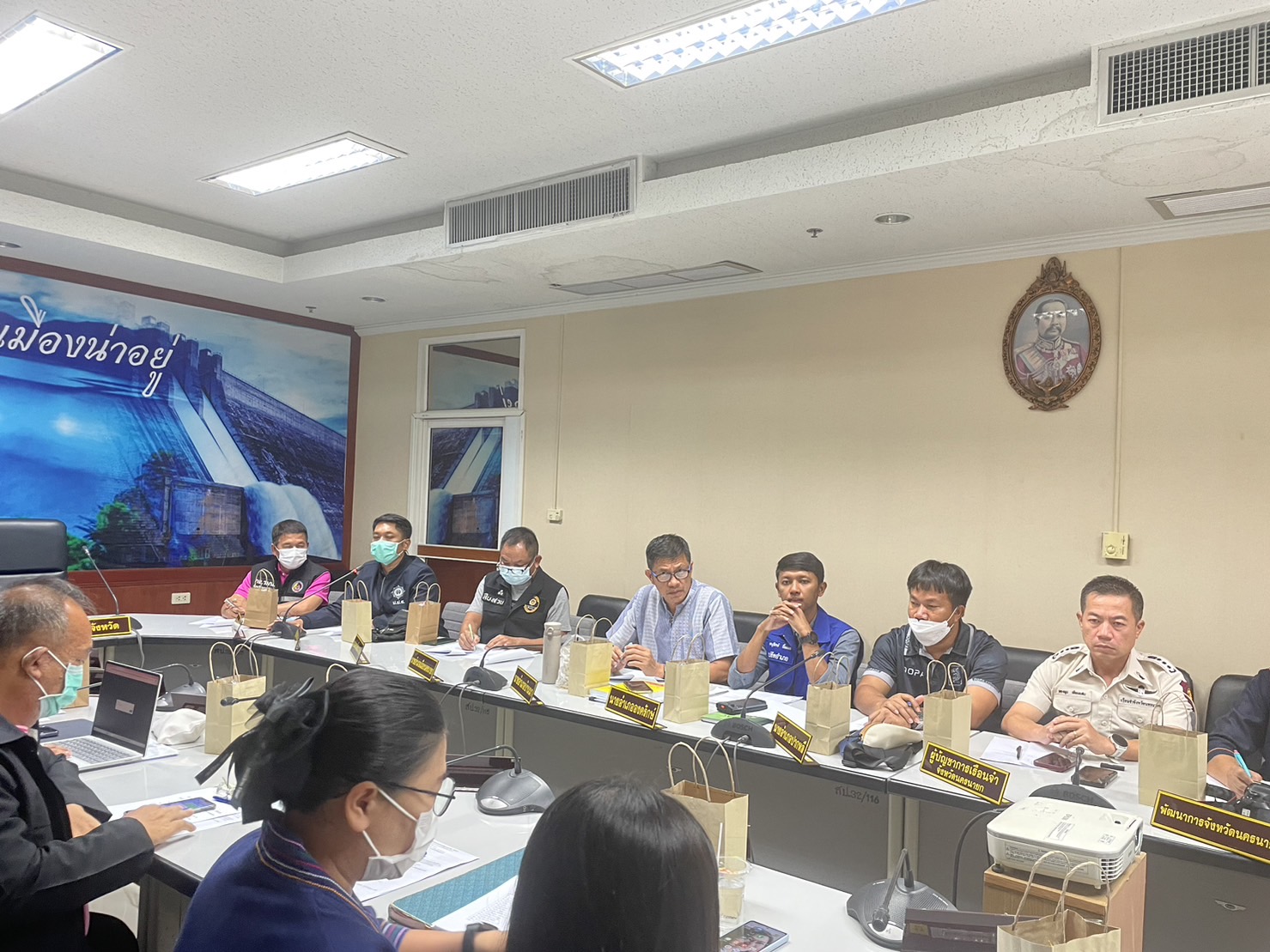 …พช.นครนายก ร่วมประชุมคณะทำงานเฝ้าระวังปัญหายาเสพติด (โต๊ะข่าว)