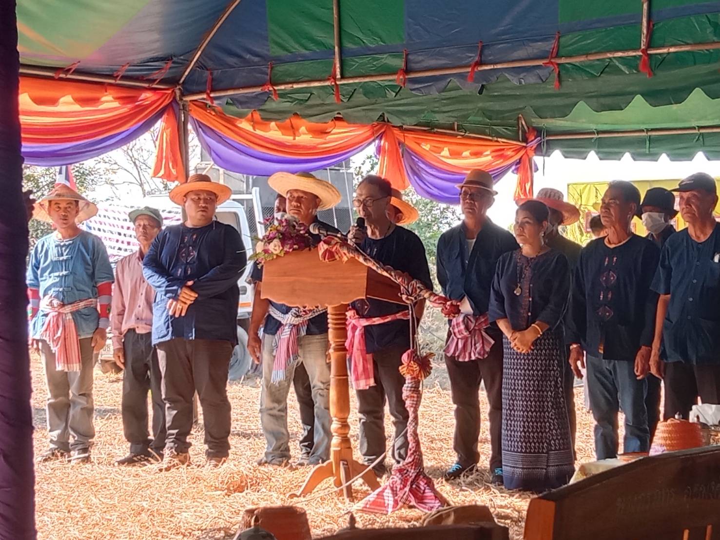 …พช.นครนายก ร่วมเป็นเกียรติพิธีเปิดโครงการประเพณีลงแขกเกี่ยวข้าว ประจำปี 2566