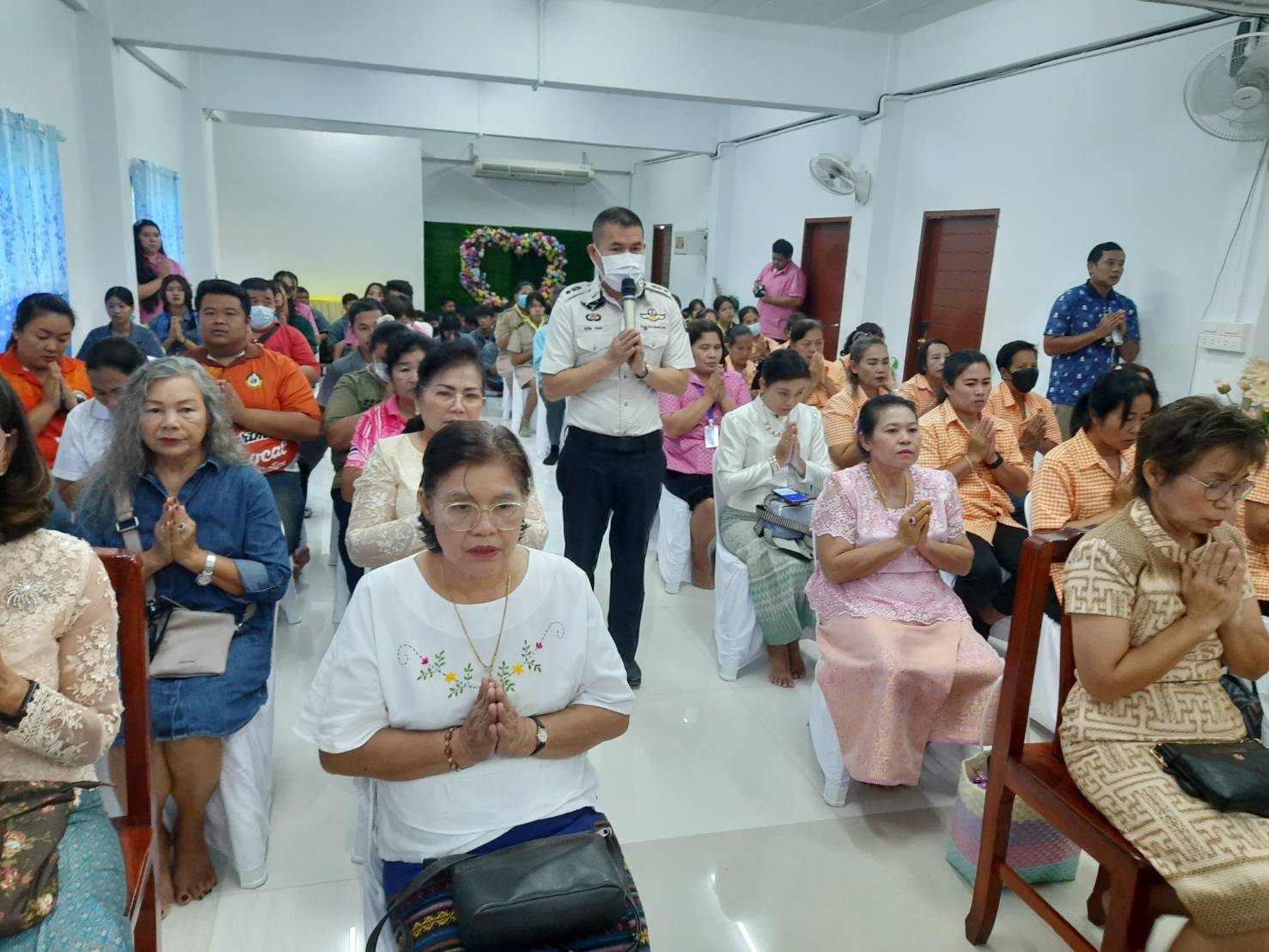 …พช.นครนายก ร่วมทอดผ้าป่าการศึกษา “บวร สร้างคน” จัดหาทุนการศึกษา ทุนอาหารกลางวัน และทุนพัฒนาผู้เรียน