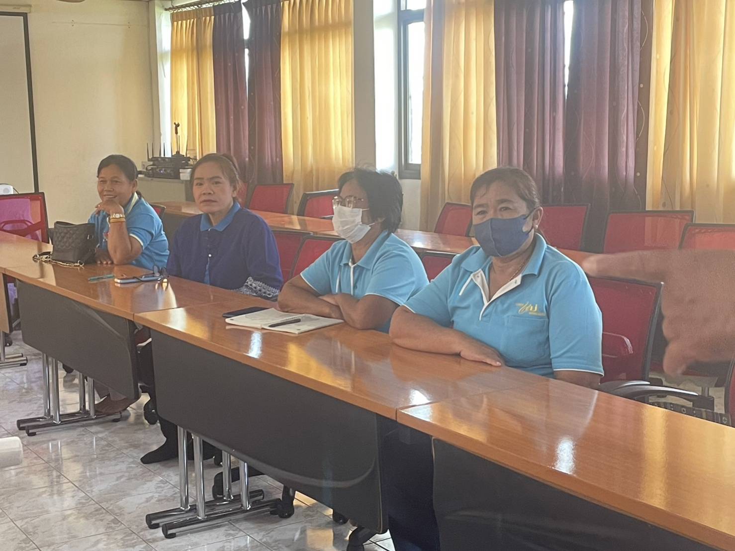 📣📣พช.นครนายก ร่วมให้กำลังใจผู้ผลิต ผู้ประกอบการ OTOP ร่วมจำหน่ายสินค้างาน OTOP City 2023