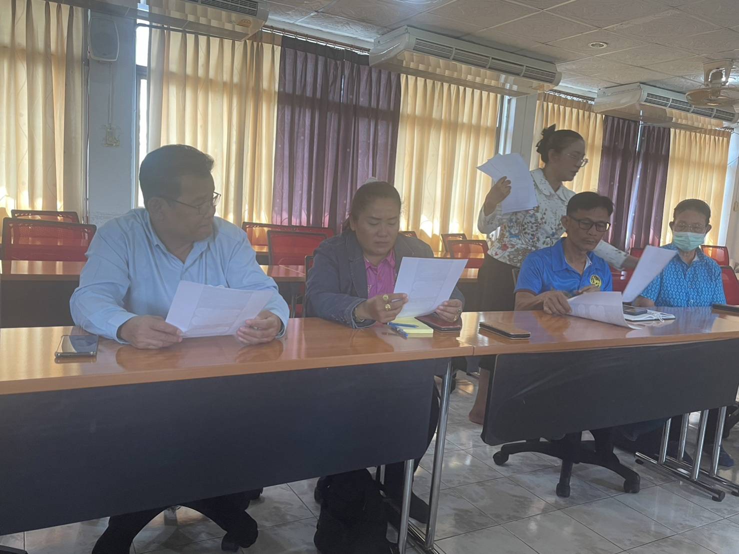 📣📣พช.นครนายก ร่วมให้กำลังใจผู้ผลิต ผู้ประกอบการ OTOP ร่วมจำหน่ายสินค้างาน OTOP City 2023