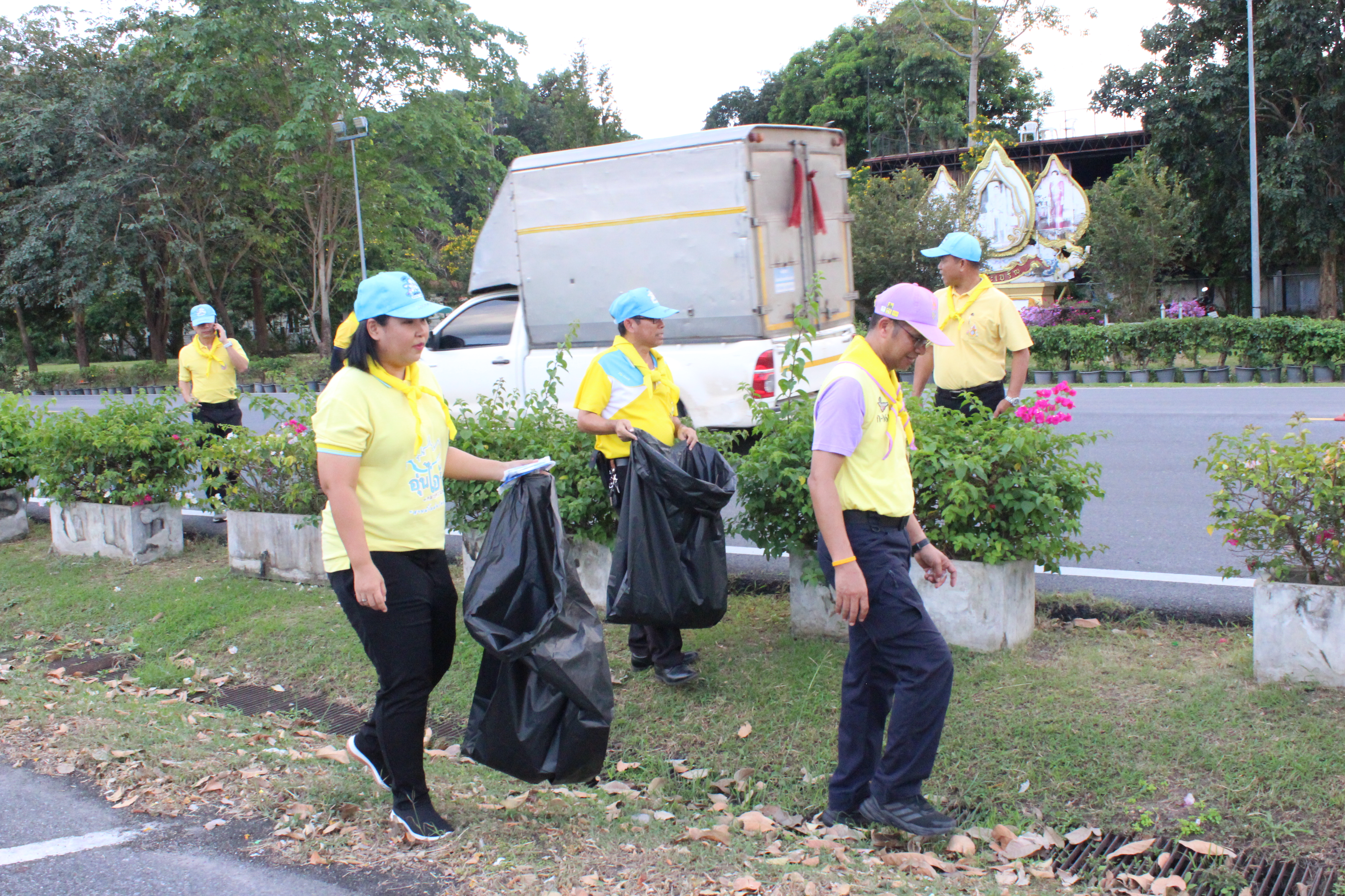 …พช.นครนายก ร่วมกิจกรรมจิตอาสาพัฒนา เนื่องในโอกาสวันคล้ายวันสวรรคตพระบาทสมเด็จพระมงกุฎเกล้าเจ้าอยู่หัว (วันวชิราวุธ) ประจำปี 2566