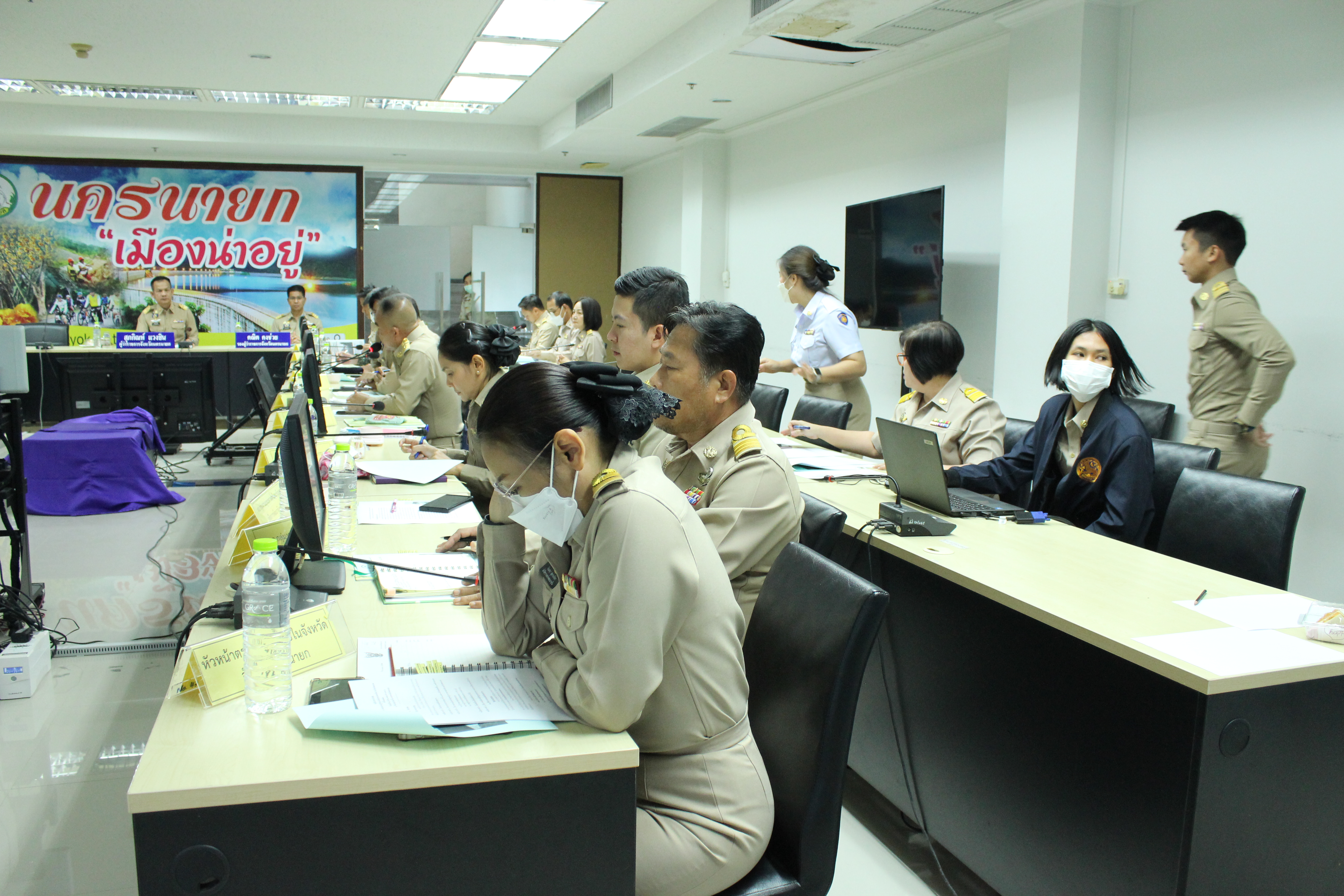 …พช.นครนายก ร่วมประชุมหัวหน้าส่วนราชการ หัวหน้าหน่วยงานรัฐวิสาหกิจ ในสังกัดกระทรวงมหาดไทย ประจำจังหวัดนครนายก ครั้งที่ 12/2566