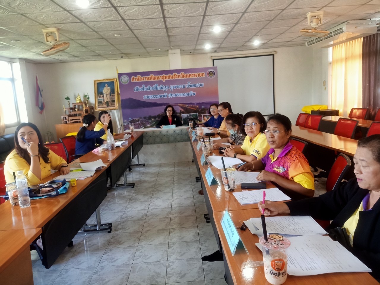 …พช.นครนายก ประชุมคณะทำงานขับเคลื่อนกองทุนพัฒนาบทบาทสตรีจังหวัดนครนายก ครั้งที่ 8/2566