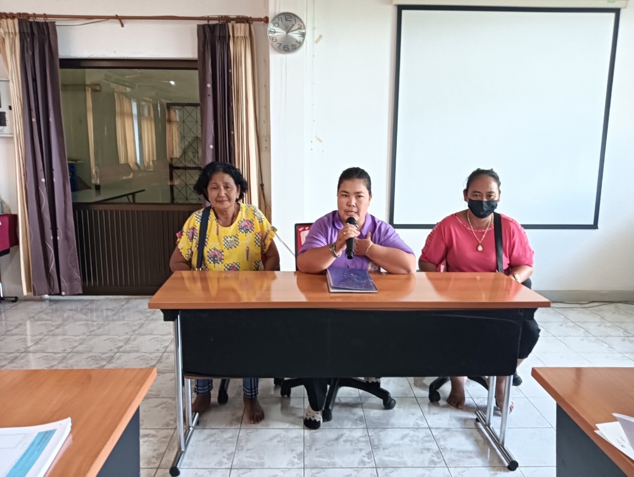 …พช.นครนายก ประชุมคณะทำงานขับเคลื่อนกองทุนพัฒนาบทบาทสตรีจังหวัดนครนายก ครั้งที่ 8/2566