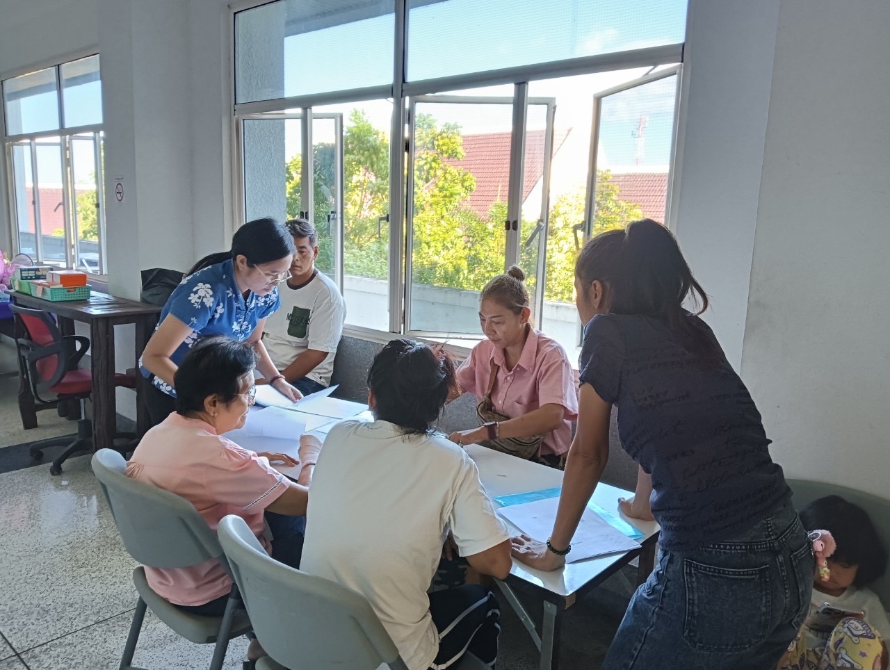 …พช.นครนายก ทำสัญญากู้ยืมเงินกองทุนพัฒนาบทบาทสตรีให้กับกลุ่มสตรีที่ได้รับอนุมัติโครงการฯ เงินทุนหมุนเวียน (เงินกู้)