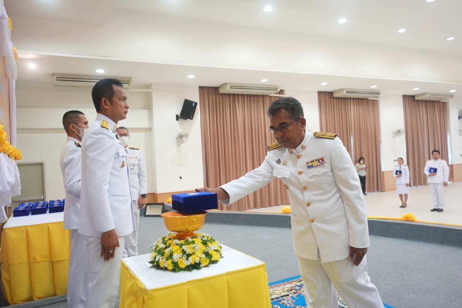 …พช.นครนายก ร่วมแสดงความยินดีกับข้าราชการที่ได้รับพระราชทานเครื่องราชอิสริยาภรณ์ชั้นสายสะพาย ประจำปี 2565 และประจำปี 2566