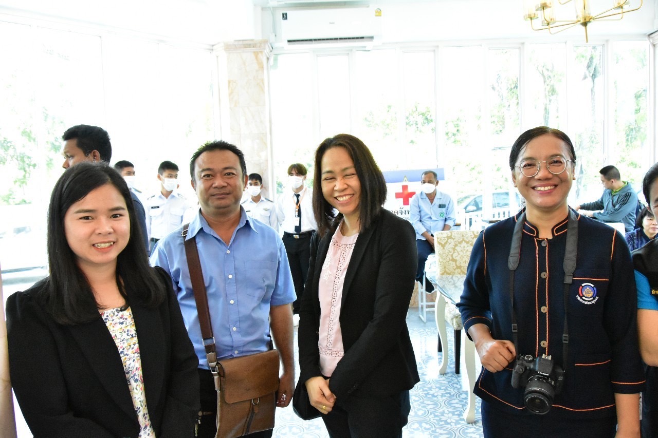 …พช.นครนายก ลงพื้นที่เยี่ยมนักเรียนทุนพระราชทาน ม.ท.ศ. รุ่นที่ 12 – 15