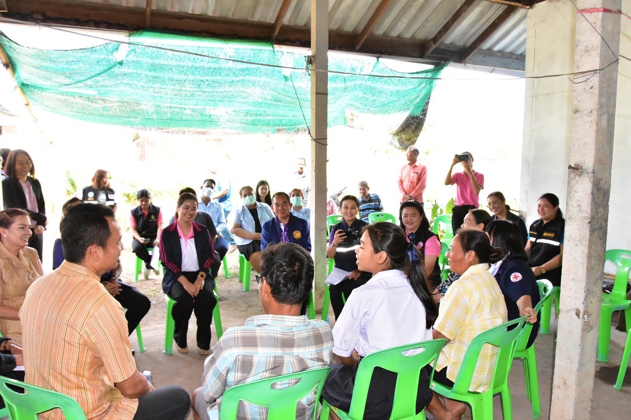 …พช.นครนายก ลงพื้นที่เยี่ยมนักเรียนทุนพระราชทาน ม.ท.ศ. รุ่นที่ 12 – 15