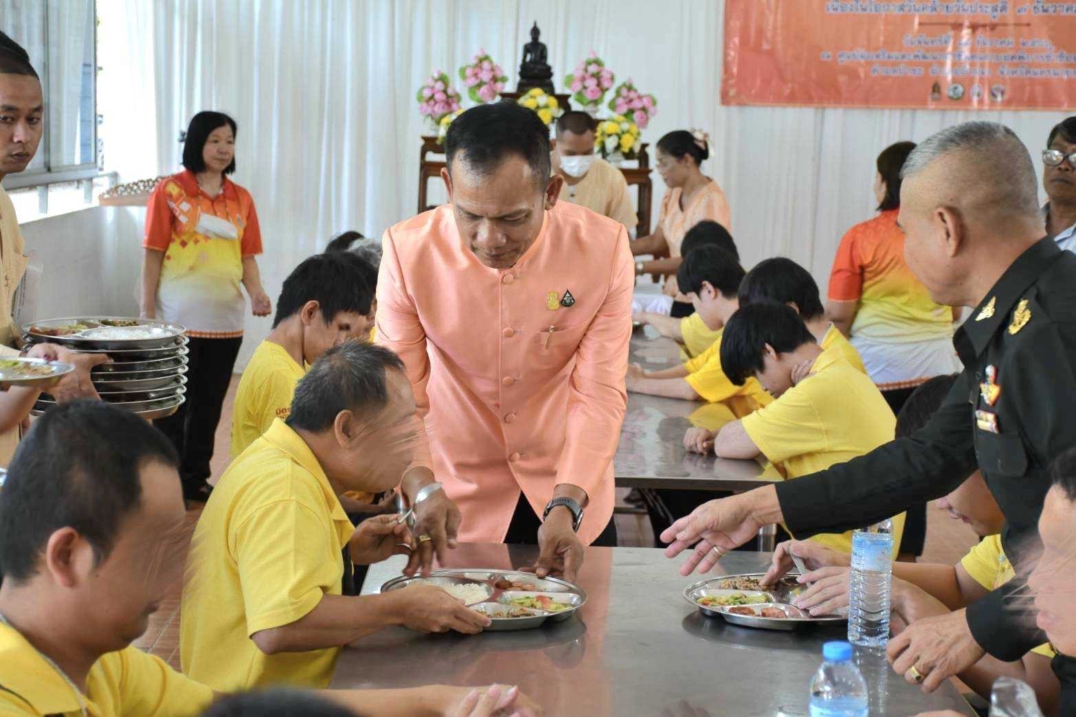 …พช.นครนายก ร่วมกิจกรรมส่งธรรมสู่ใจ เพื่อไทยทั้งมวล เฉลิมพระเกียรติสมเด็จพระเจ้าลูกเธอ เจ้าฟ้าพัชรกิติยาภา นเรนทิราเทพยวดี กรมหลวงราชสาริณีสิริพัชร มหาวัชรราชธิดา เนื่องในโอกาสวันคล้ายวันประสูติ 7 ธันวาคม 2566