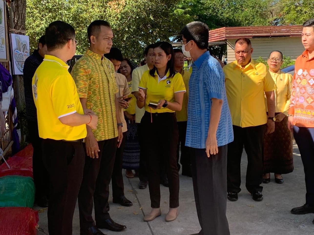 …พช.นครนายก ร่วมเป็นเกียรติงานวันดินโลก (World Soil Day) จังหวัดนครนายก Soil and water, a source of life : ดินดี น้ำสมบูรณ์ เกื้อกูลชีวิต”