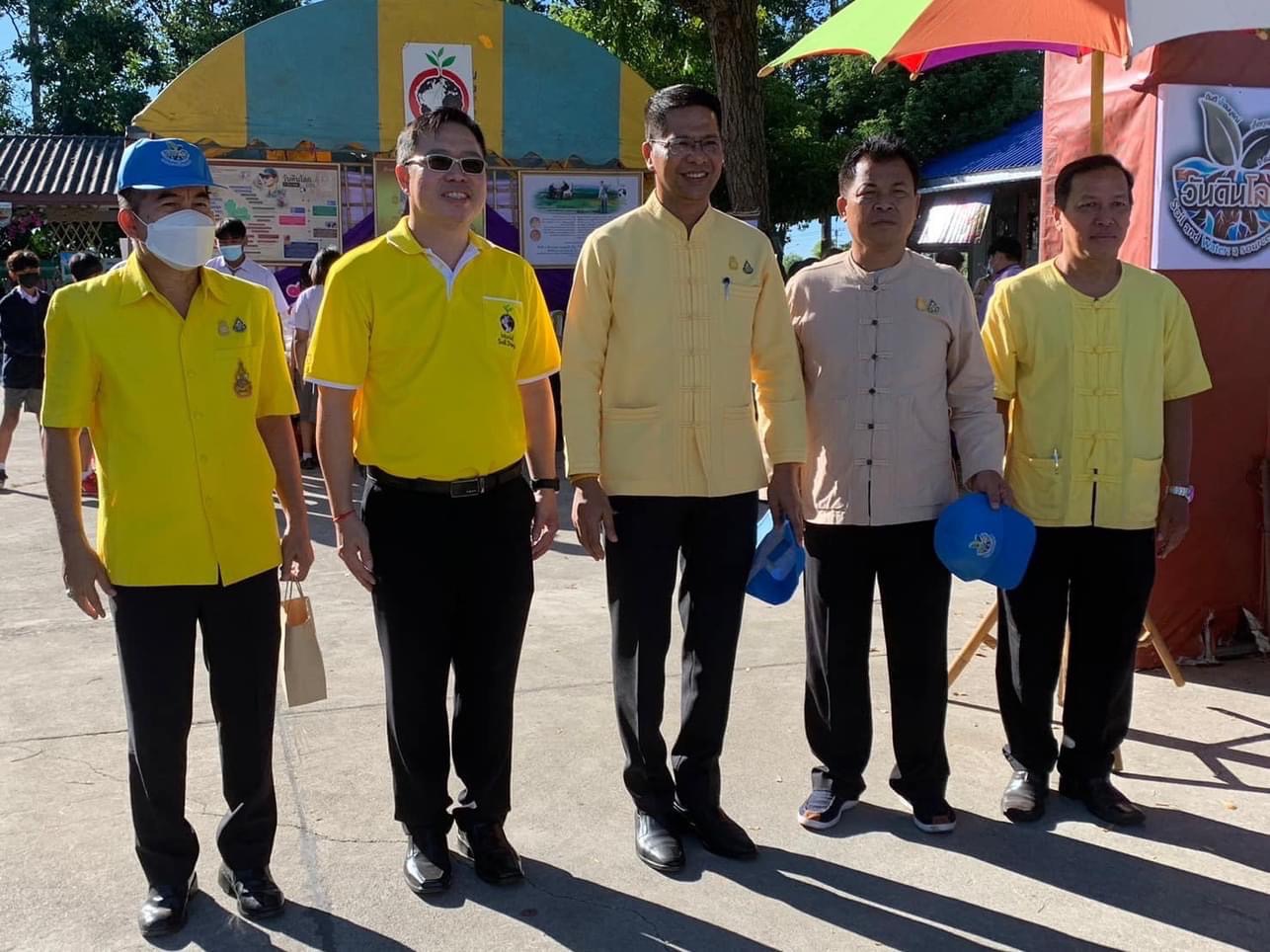 …พช.นครนายก ร่วมเป็นเกียรติงานวันดินโลก (World Soil Day) จังหวัดนครนายก Soil and water, a source of life : ดินดี น้ำสมบูรณ์ เกื้อกูลชีวิต”