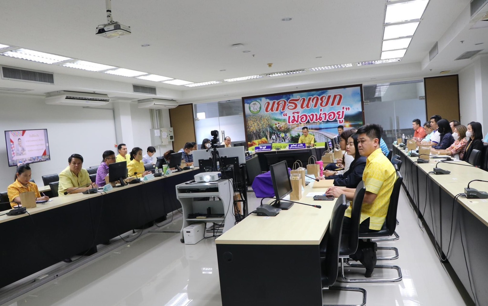 …พช.นครนายก ร่วมประชุมพิจารณาแผนงาน Mahasongkran World Festival ผ่านระบบวีดิทัศน์ทางไกล (VCS)