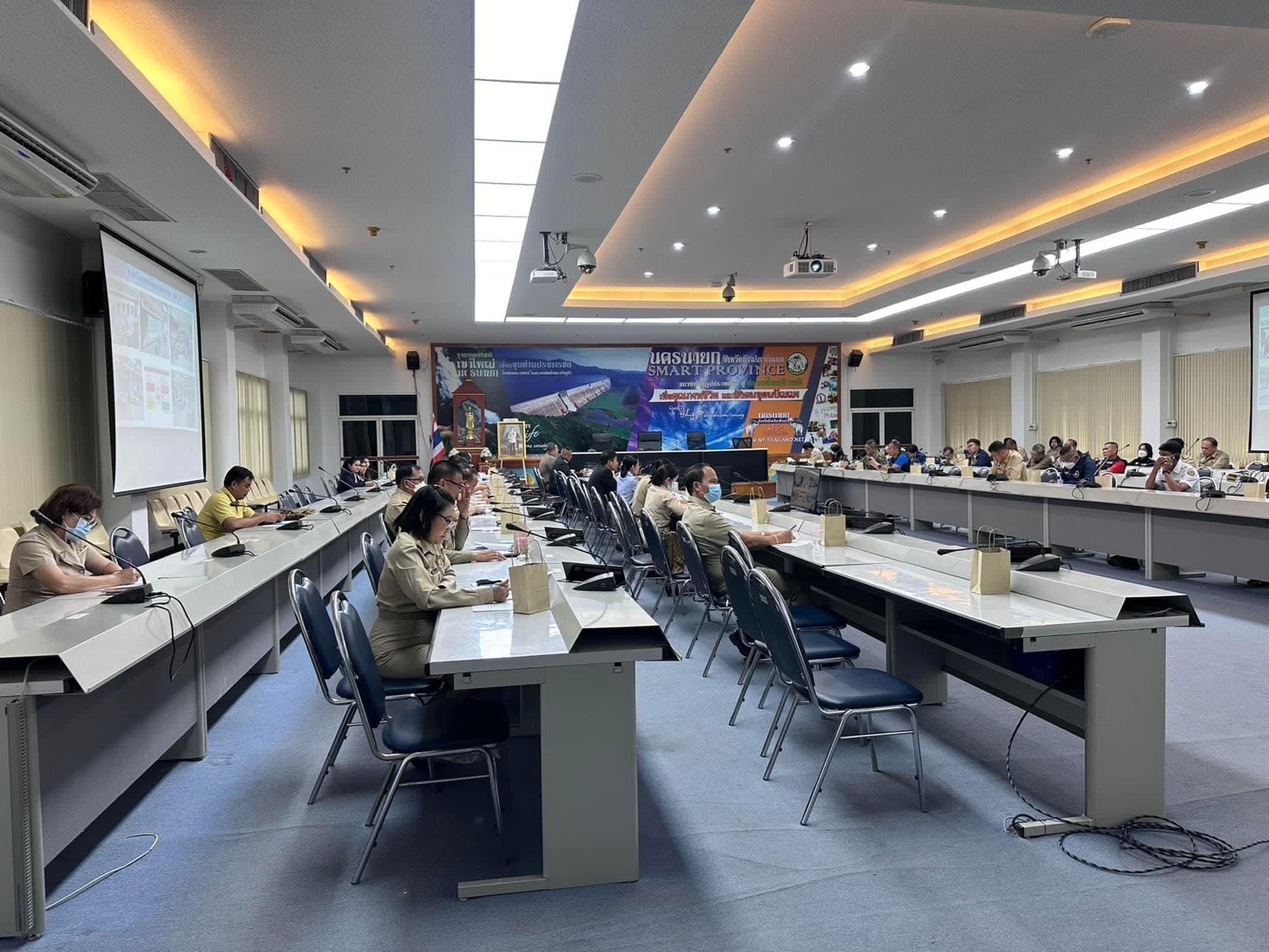 …พช.นครนายก ร่วมประชุมคณะกรรมการศูนย์อำนวยการป้องกันและปราบปรามยาเสพติดจังหวัดนครนายก (ศอ.ปส.จ.นย.)