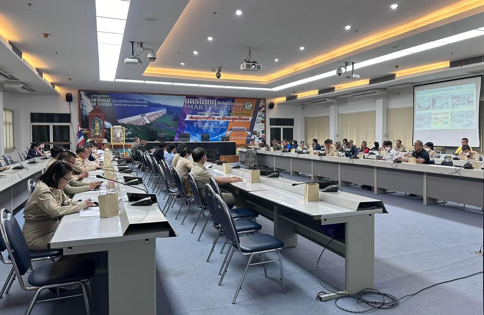 …พช.นครนายก ร่วมประชุมคณะกรรมการศูนย์อำนวยการป้องกันและปราบปรามยาเสพติดจังหวัดนครนายก (ศอ.ปส.จ.นย.)