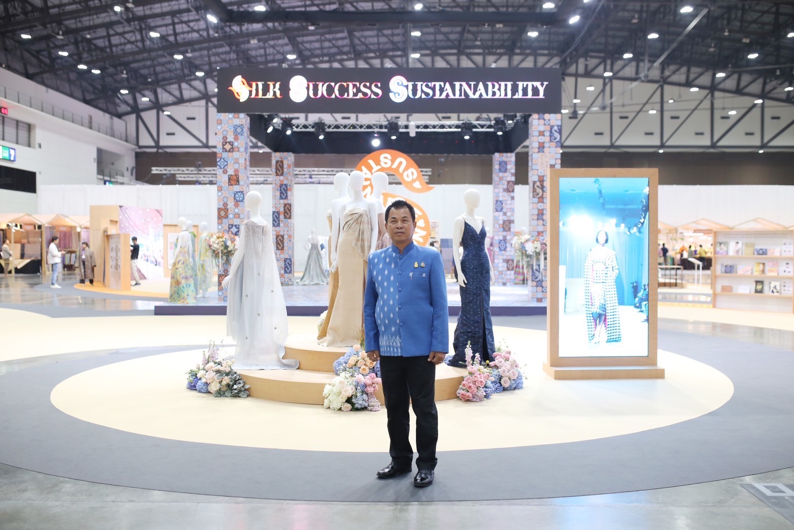 …พช.นครนายก ร่วมงาน Silk Festival 2023 Silk Success Sustainability