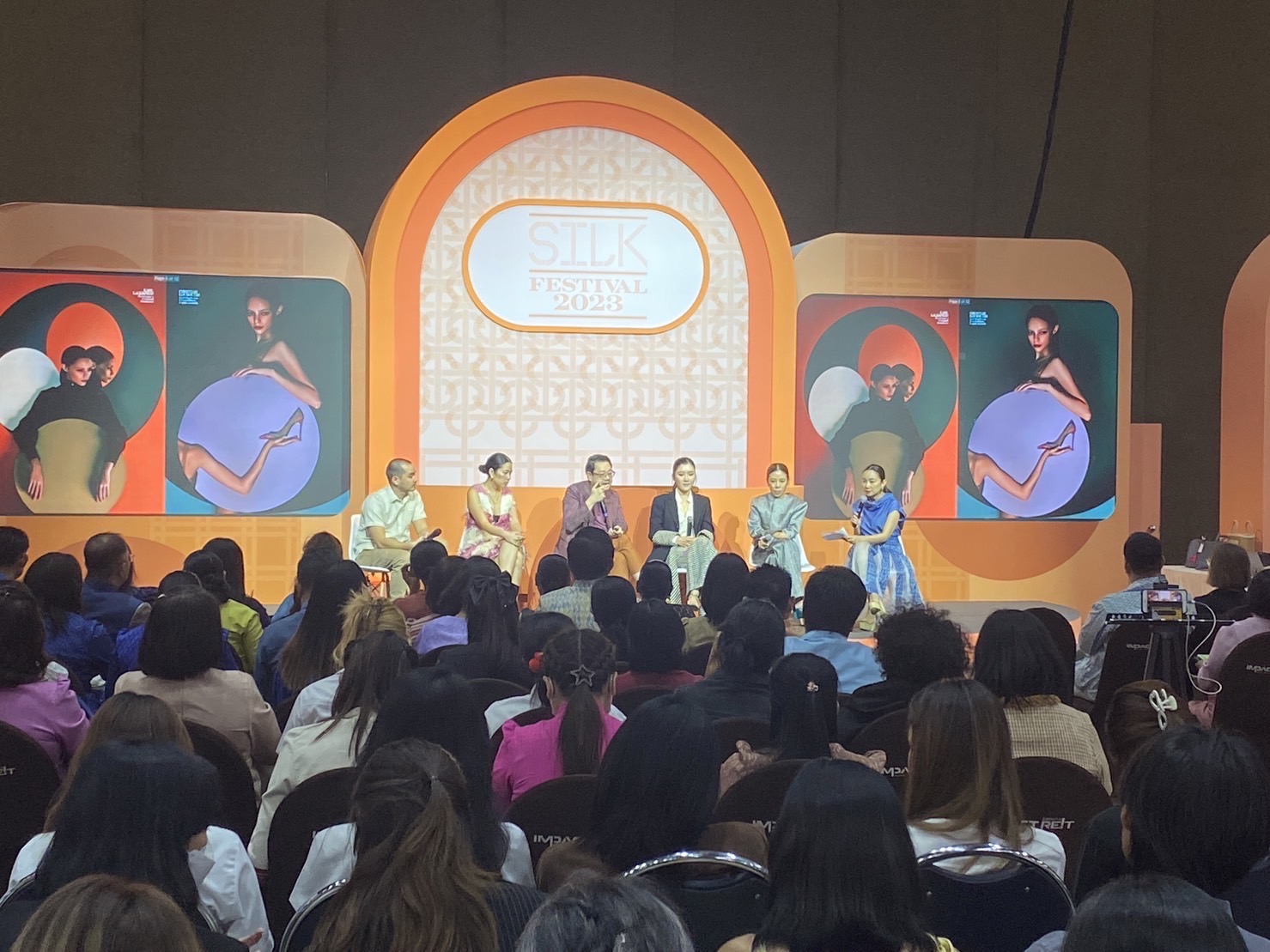 …พช.นครนายก ร่วมงาน Silk Festival 2023 Silk Success Sustainability