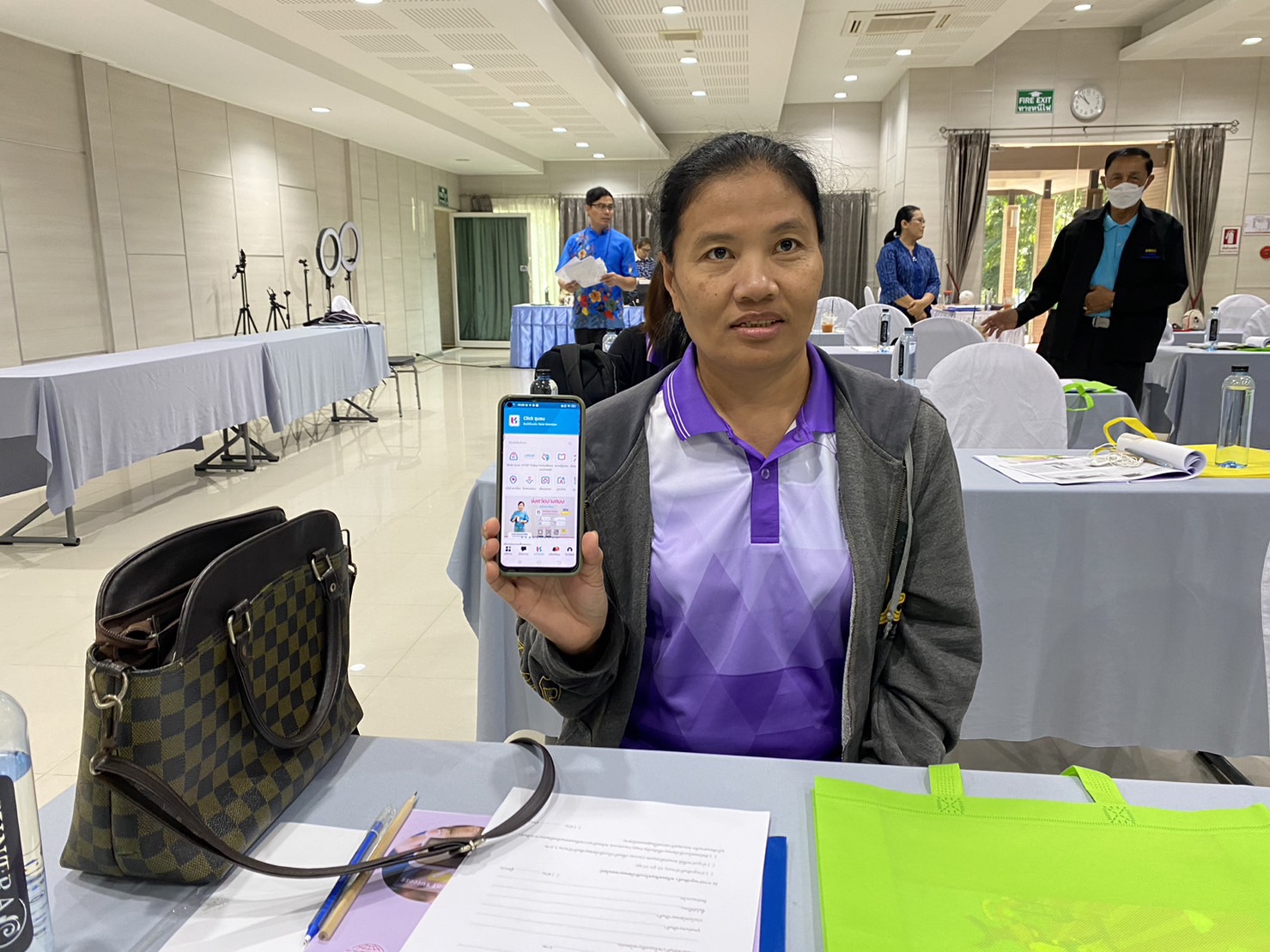 …พช.นครนายก ดำเนินโครงการอบรมให้ความรู้การจำหน่ายสินค้า OTOP และผลิตภัณฑ์ชุมชน ระบบออนไลน์ในยุค 4.0