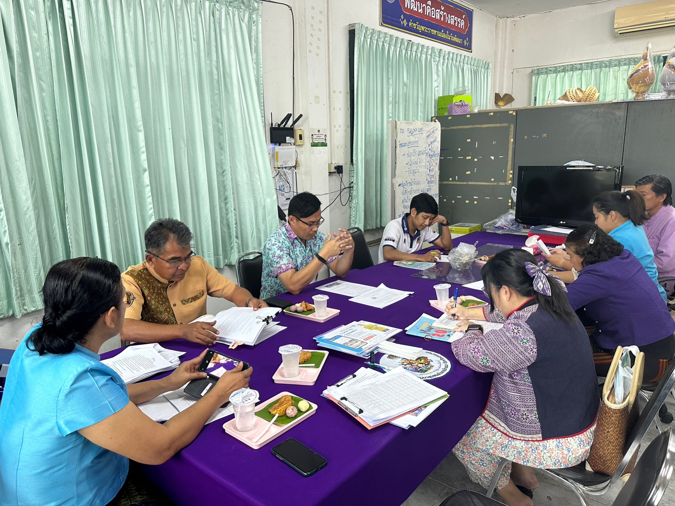 …พช.นครนายก ลงพื้นที่ติดตามการดำเนินงานตามแผนปฏิบัติงานและแผนการใช้จ่ายงบประมาณ ประจำปีงบประมาณ พ.ศ. 2567