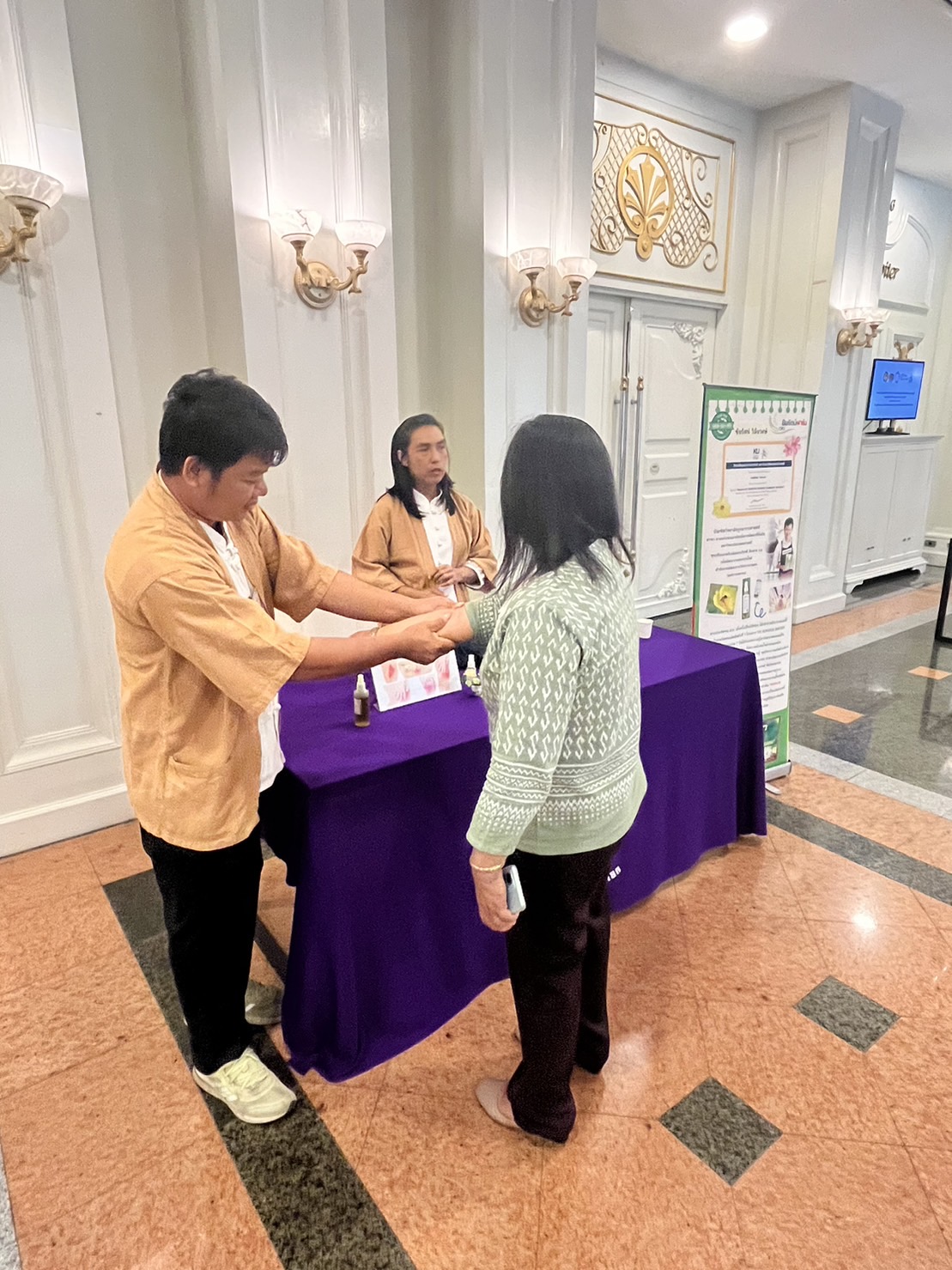 … พช.นครนายก ร่วมสร้างเครือข่ายศูนย์เรียนรู้การพัฒนาคุณภาพชีวิตตามหลักทฤษฎีใหม่ ประยุกต์สู่ “โคก หนอง นา โมเดล”