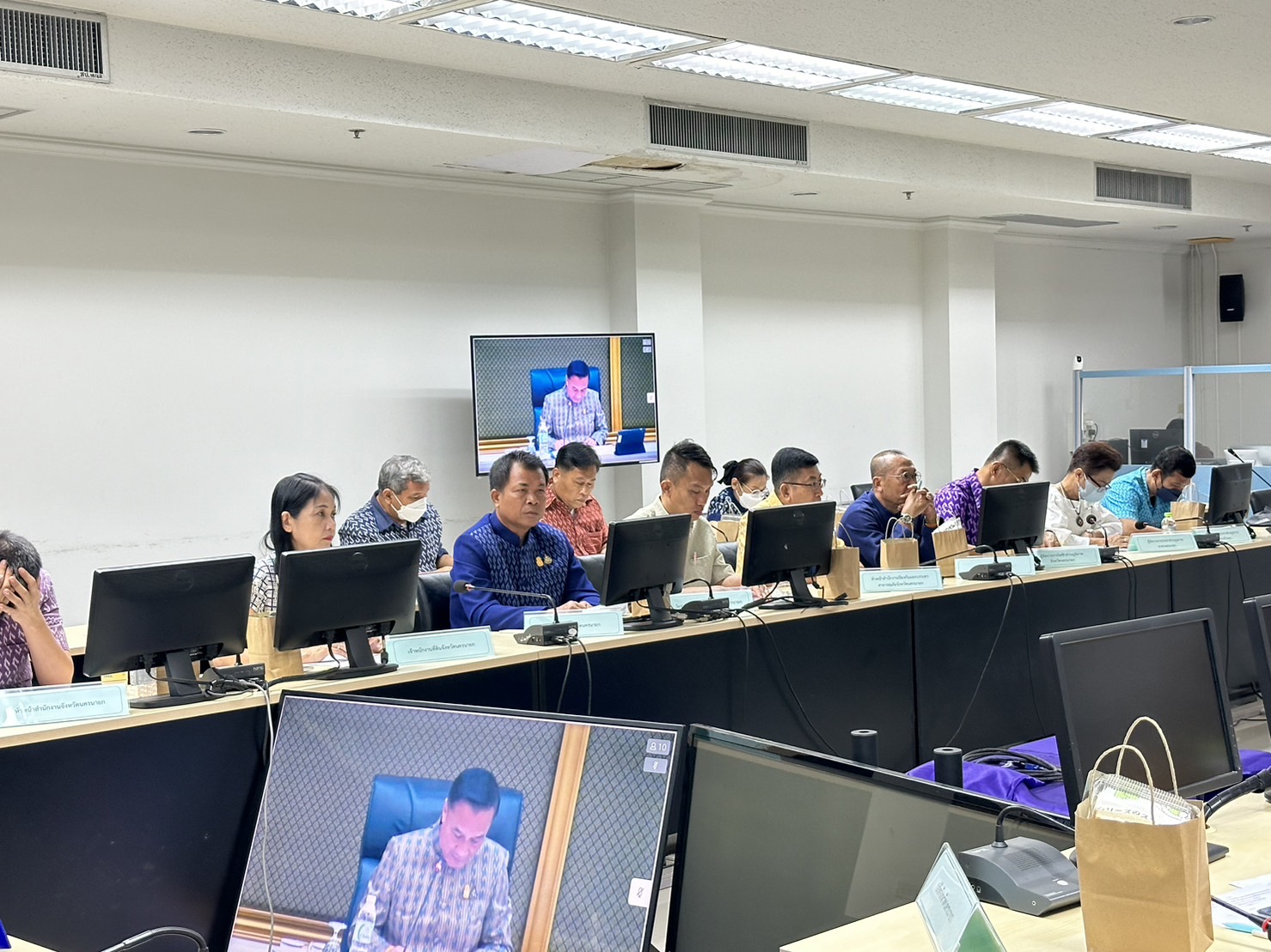 …พช.นครนายก ร่วมประชุมขับเคลื่อนและติดตามนโยบายของรัฐบาลและภารกิจสำคัญของกระทรวงมหาดไทย