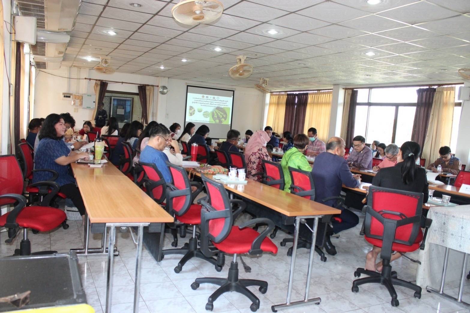 …พช.นครนายก รวมพลังขับเคลื่อนองค์กรคุณธรรม “ปลูกด้วยรัก ผักสีเขียว”