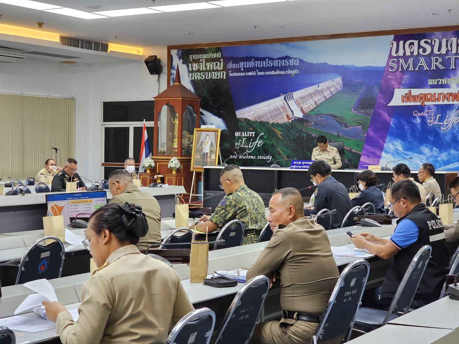 …พช.นครนายก ร่วมประชุมคณะกรรมการศูนย์อำนวยการป้องกันและปราบปรามยาเสพติดจังหวัดนครนายก (ศอ.ปส.จ.นย.)