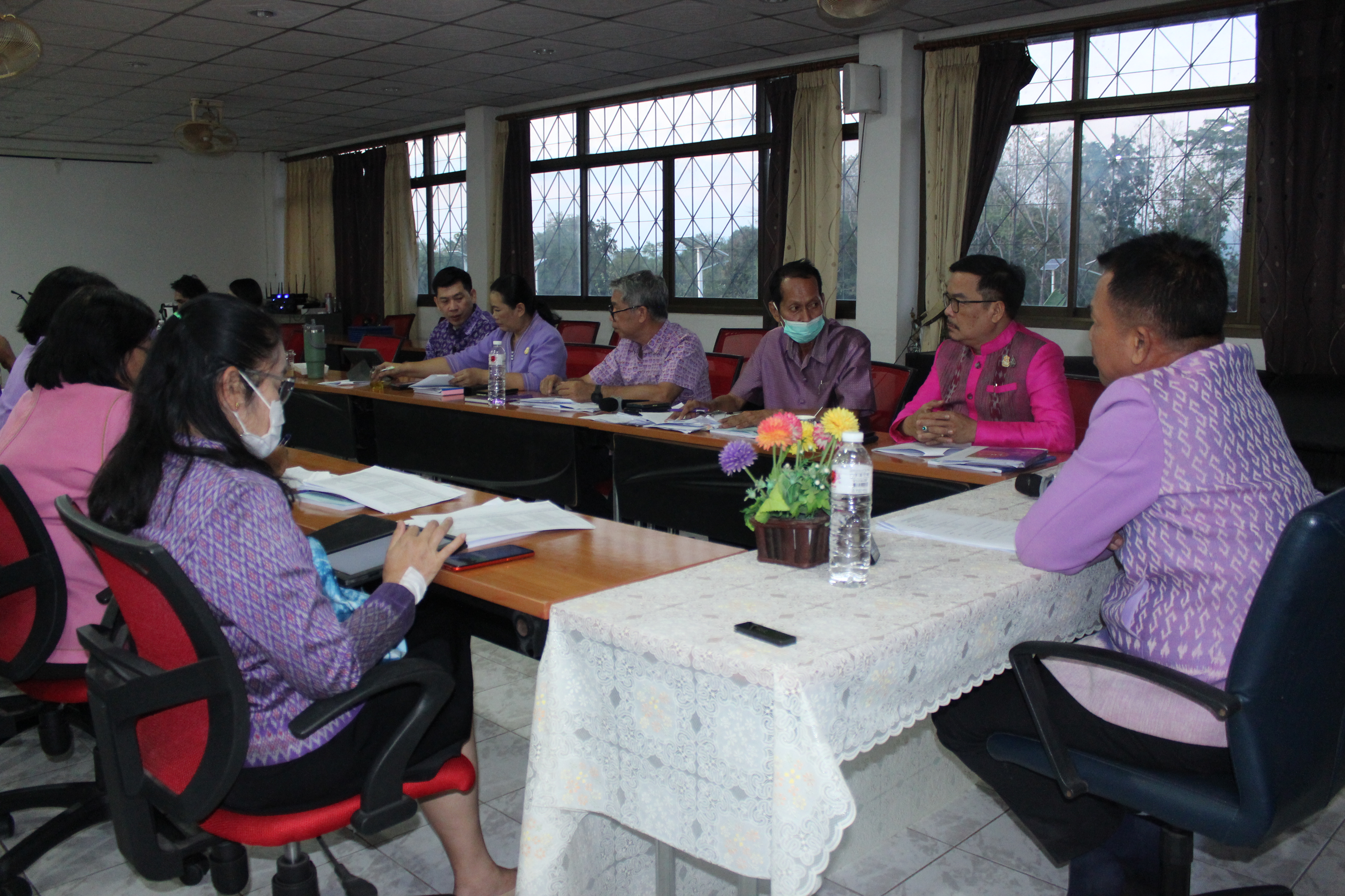 …สำนักงานพัฒนาชุมชนจังหวัดนครนายกดำเนินการประชุมชี้แจงการดำเนินงานตามมาตรการปรับปรุงประสิทธิภาพในการปฏิบัติราชการของกรมการพัฒนาชุมชน  ประจำปีงบประมาณ พ.ศ. 2567 และพิธีลงนามคำรับรองการปฏิบัติราชการระหว่างพัฒนาการจังหวัด กับผู้อำนวยการกลุ่มงาน และพัฒนาการอำเภอ