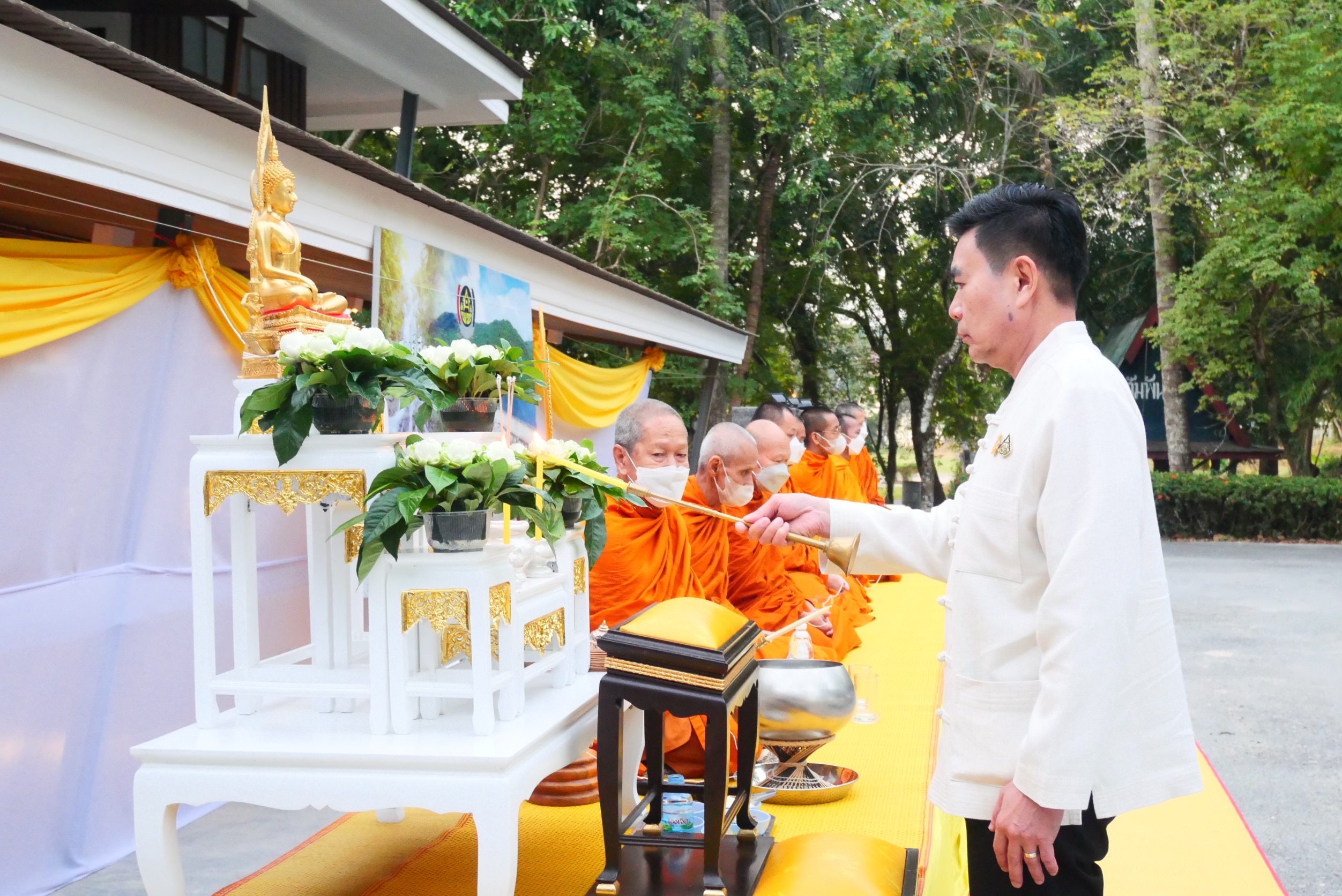 …พช.นครนายก ร่วมพิธีทำบุญอาคารอำนวยการ และหอศิลป์จังหวัดนครนายก ณ ศูนย์ศึกษาและพัฒนาชุมชนนครนายก