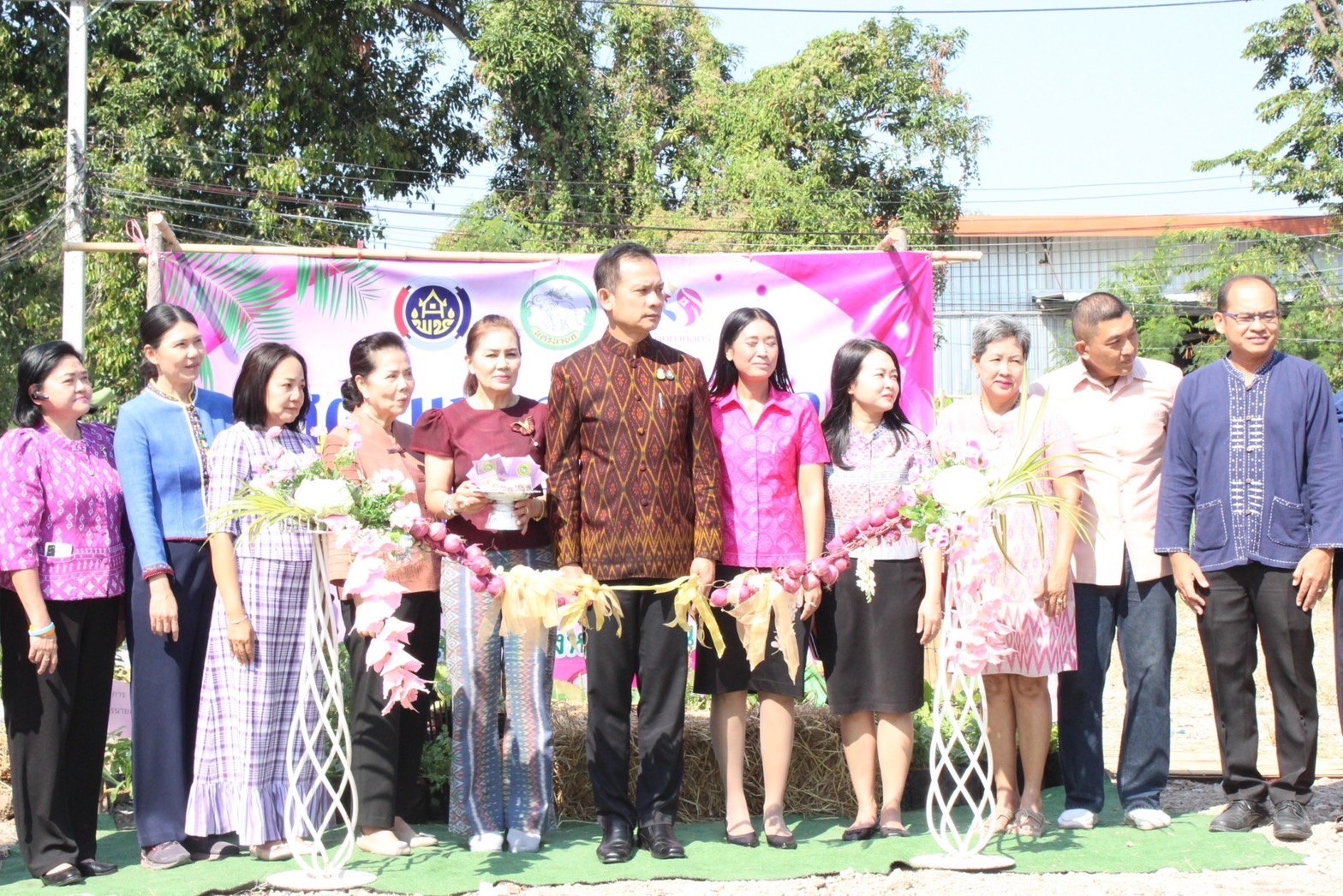 …พช.นครนายก จัดกิจกรรมโครงการ “สตรีแบ่งสรร ปันรัก ปลูกพืช ปลูกผัก ปลูกรัก กับ พช.”