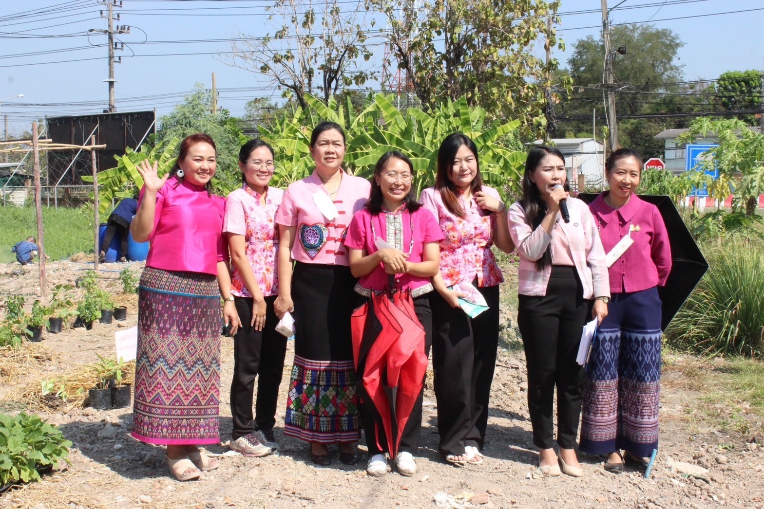 …พช.นครนายก จัดกิจกรรมโครงการ “สตรีแบ่งสรร ปันรัก ปลูกพืช ปลูกผัก ปลูกรัก กับ พช.”