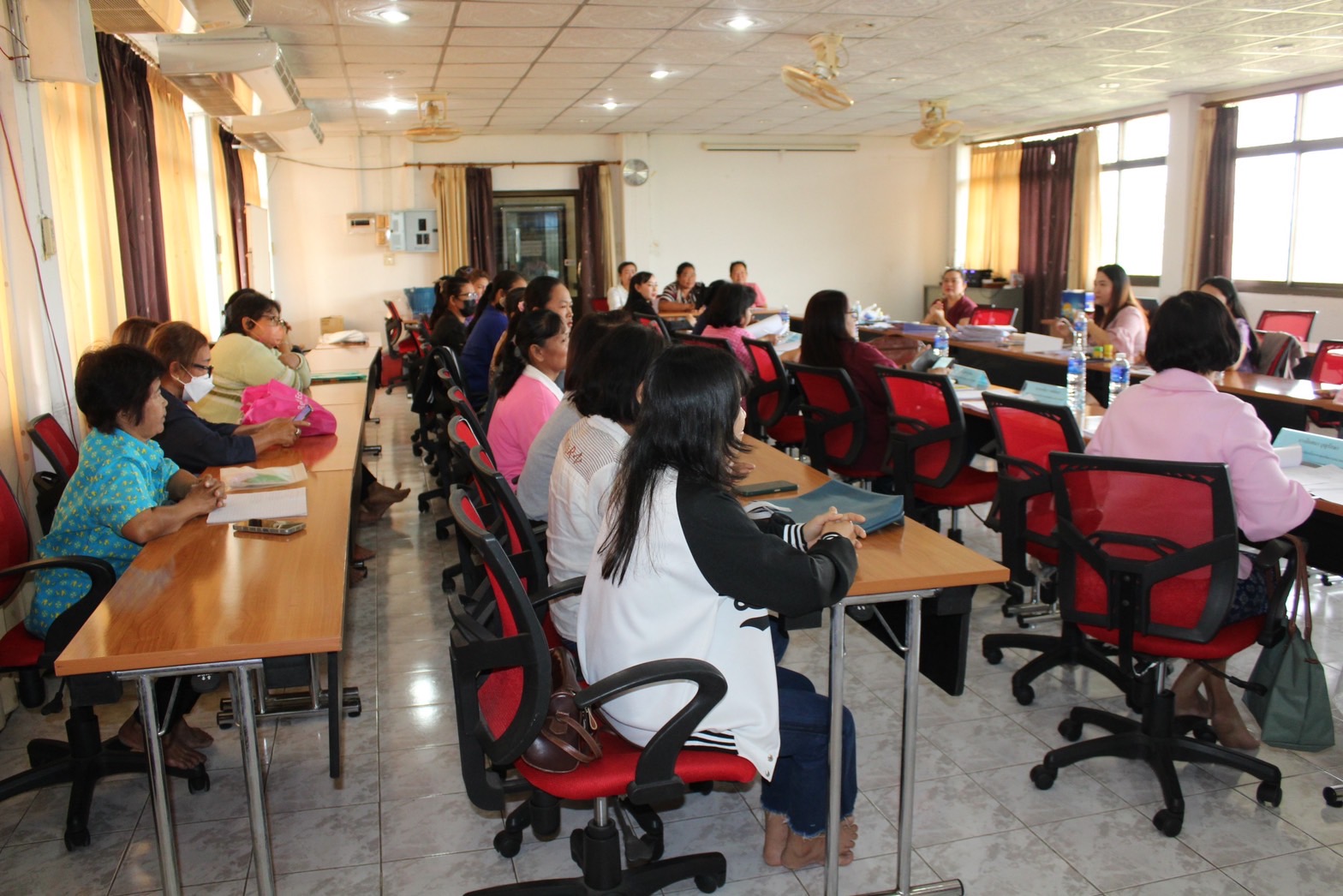 …พช.นครนายก ประชุมคณะทำงานขับเคลื่อนกองทุนพัฒนาบทบาทสตรีจังหวัดนครนายก ครั้งที่ 1/2567