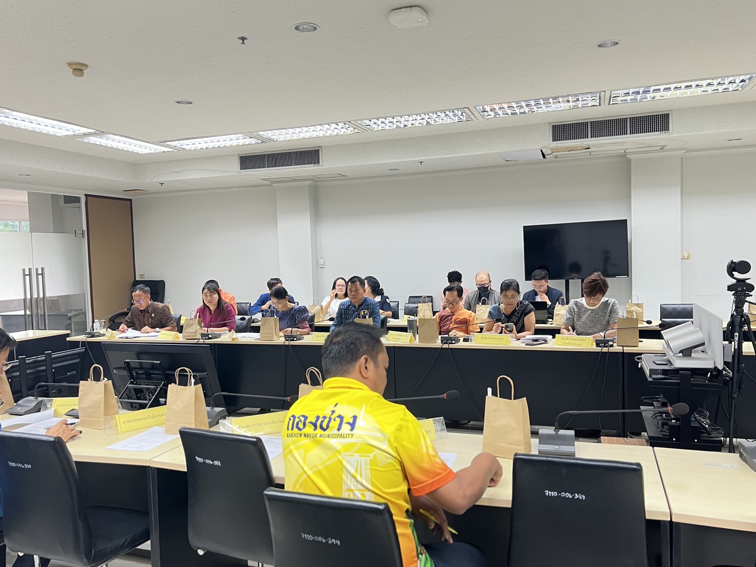 …พช.ร่วมประชุมเพื่อซักซ้อมการดำเนินการ “จัดงานวันรวมน้ำใจสู่กาชาดจังหวัดนครนายก” ประจำปี 2567