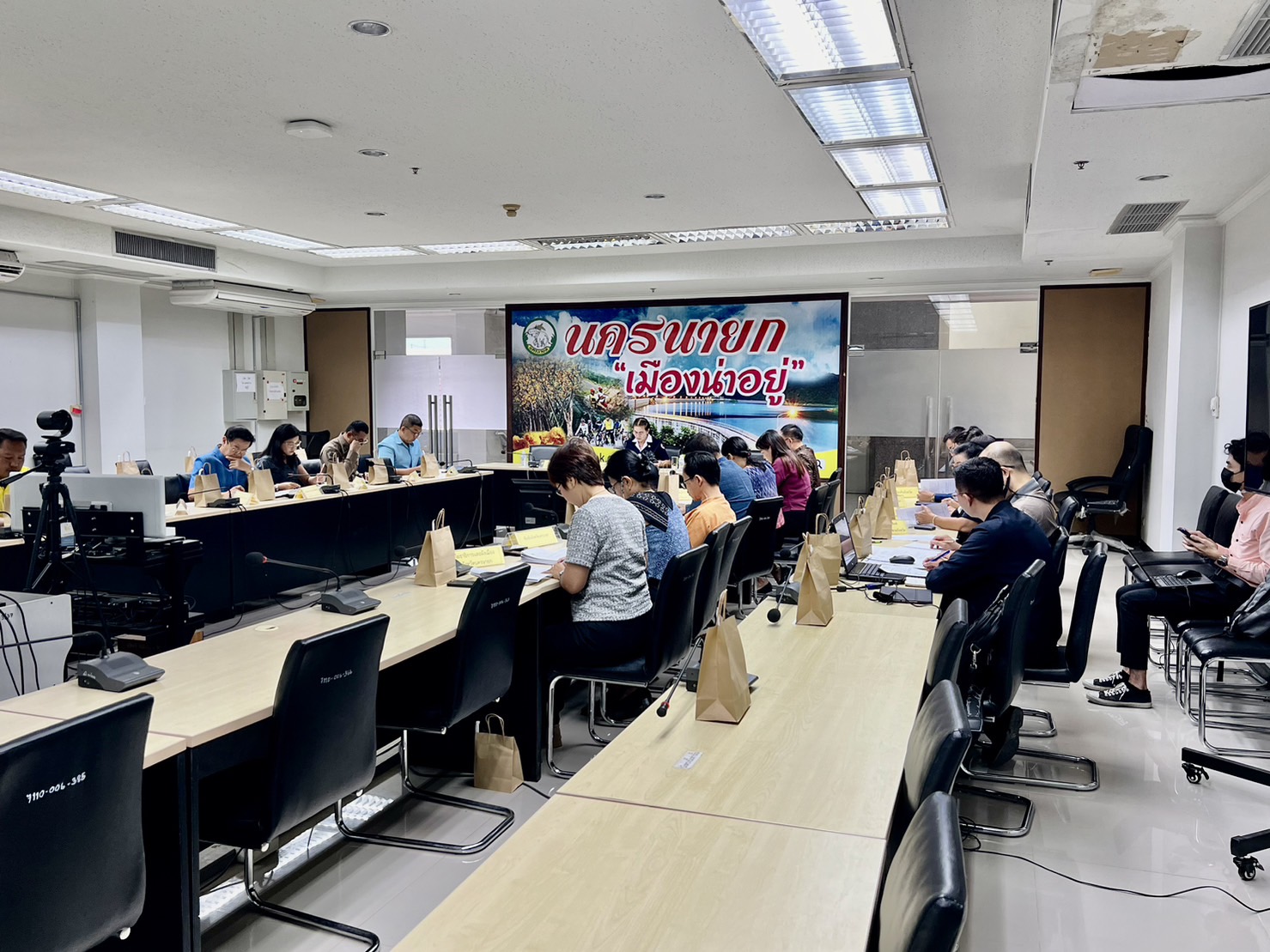 …พช.ร่วมประชุมเพื่อซักซ้อมการดำเนินการ “จัดงานวันรวมน้ำใจสู่กาชาดจังหวัดนครนายก” ประจำปี 2567